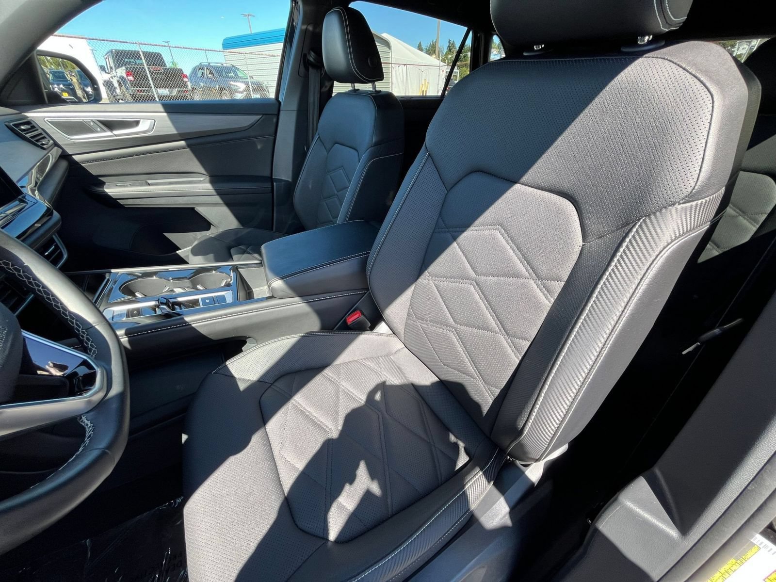 Thumbnail: 2025 Volkswagen Atlas - 33