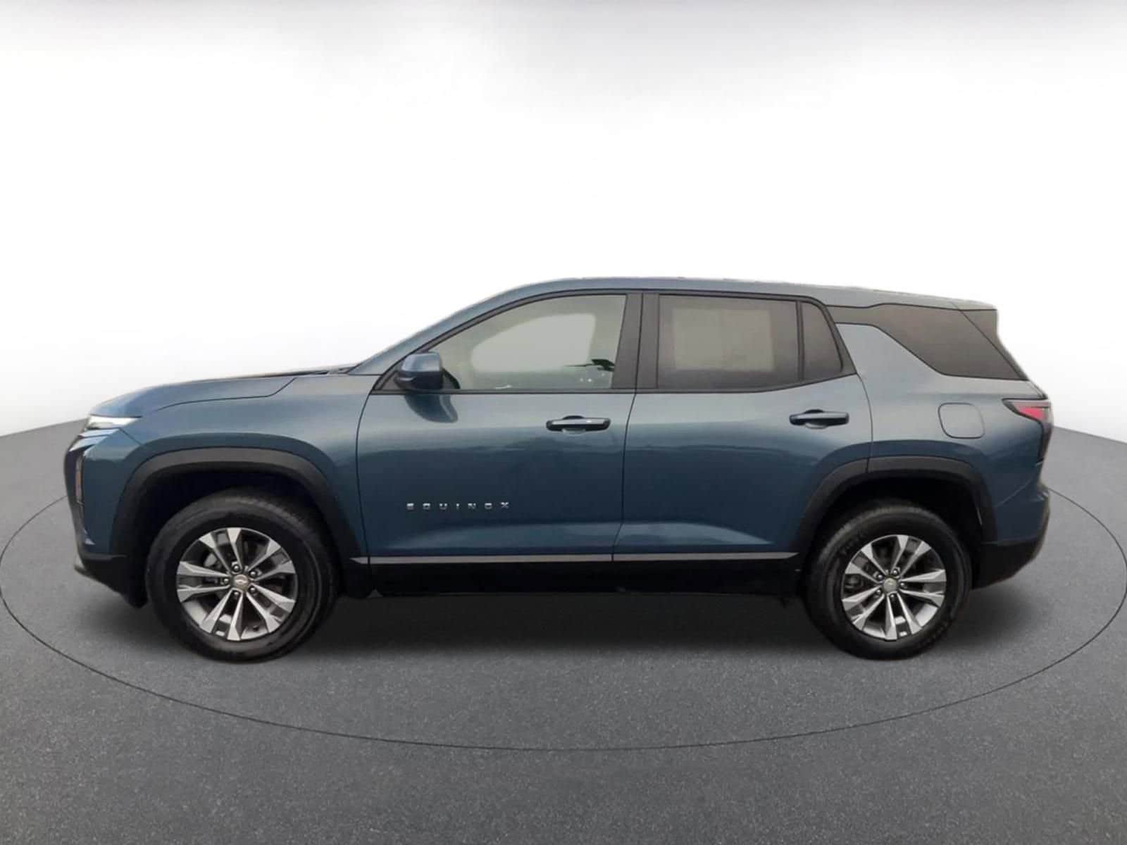 Thumbnail: 2025 Chevrolet Equinox - 9