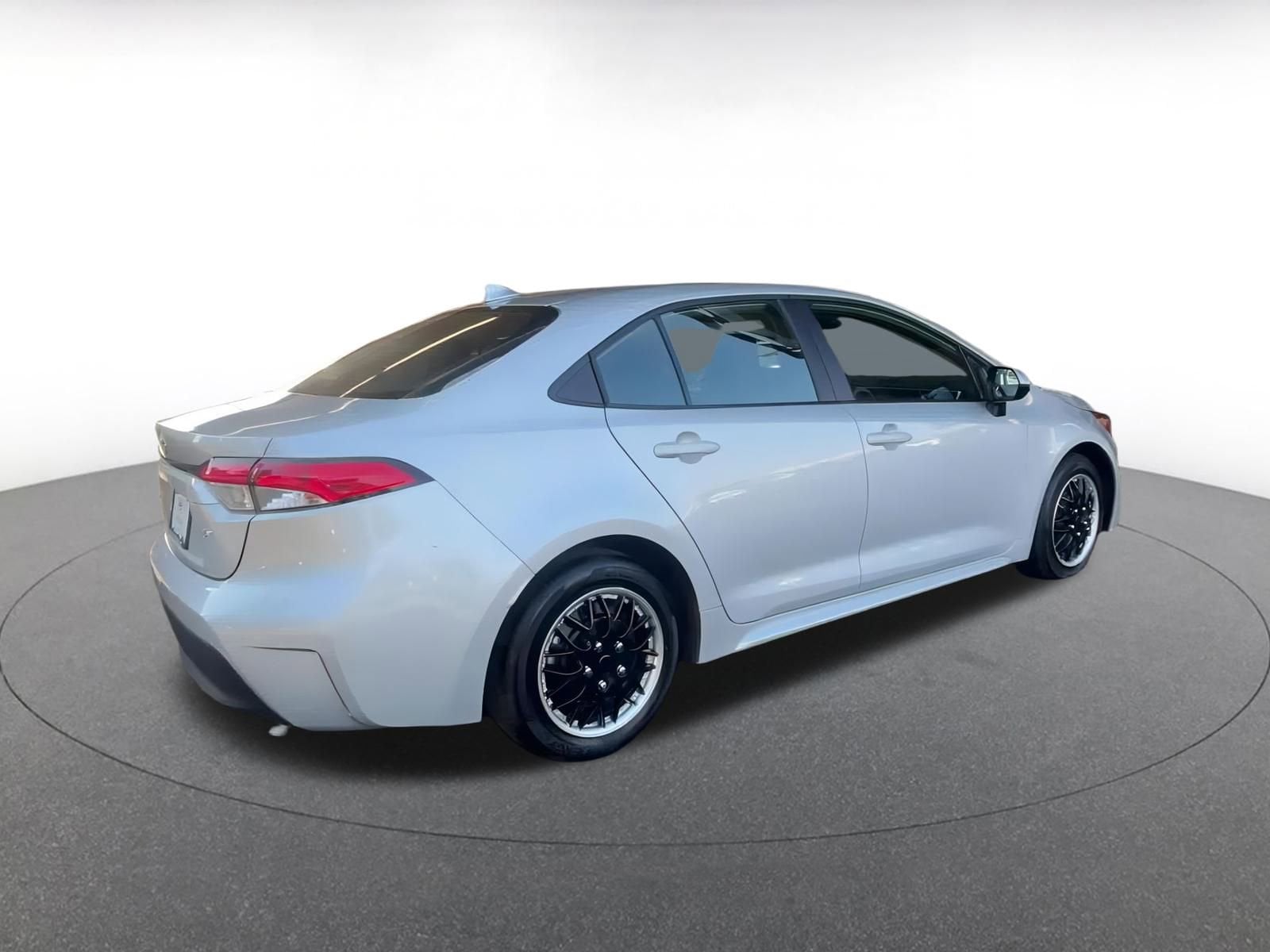 Thumbnail: 2024 Toyota Corolla - 12
