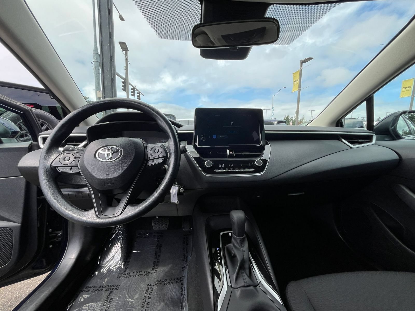 Thumbnail: 2025 Toyota Corolla - 32