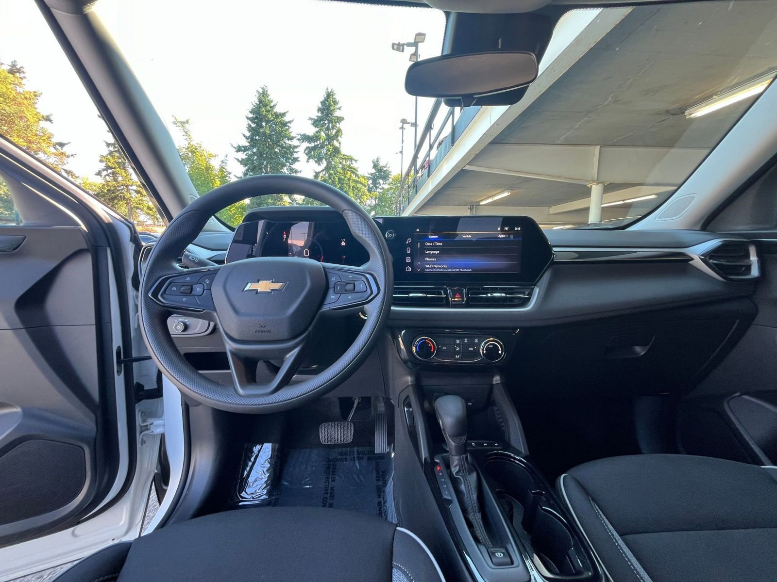 Thumbnail: 2025 Chevrolet TrailBlazer - 33