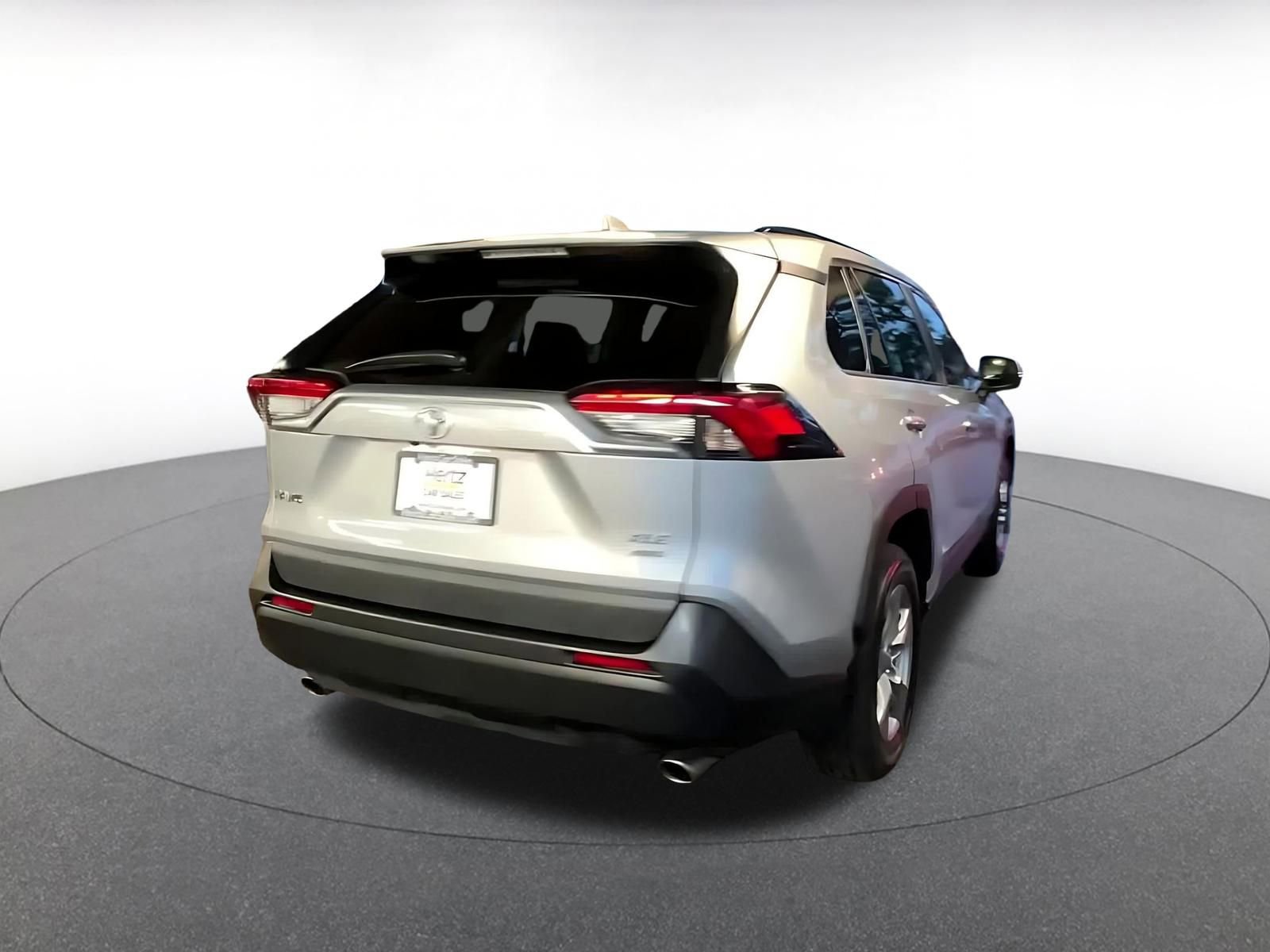 Thumbnail: 2025 Toyota RAV4 - 14