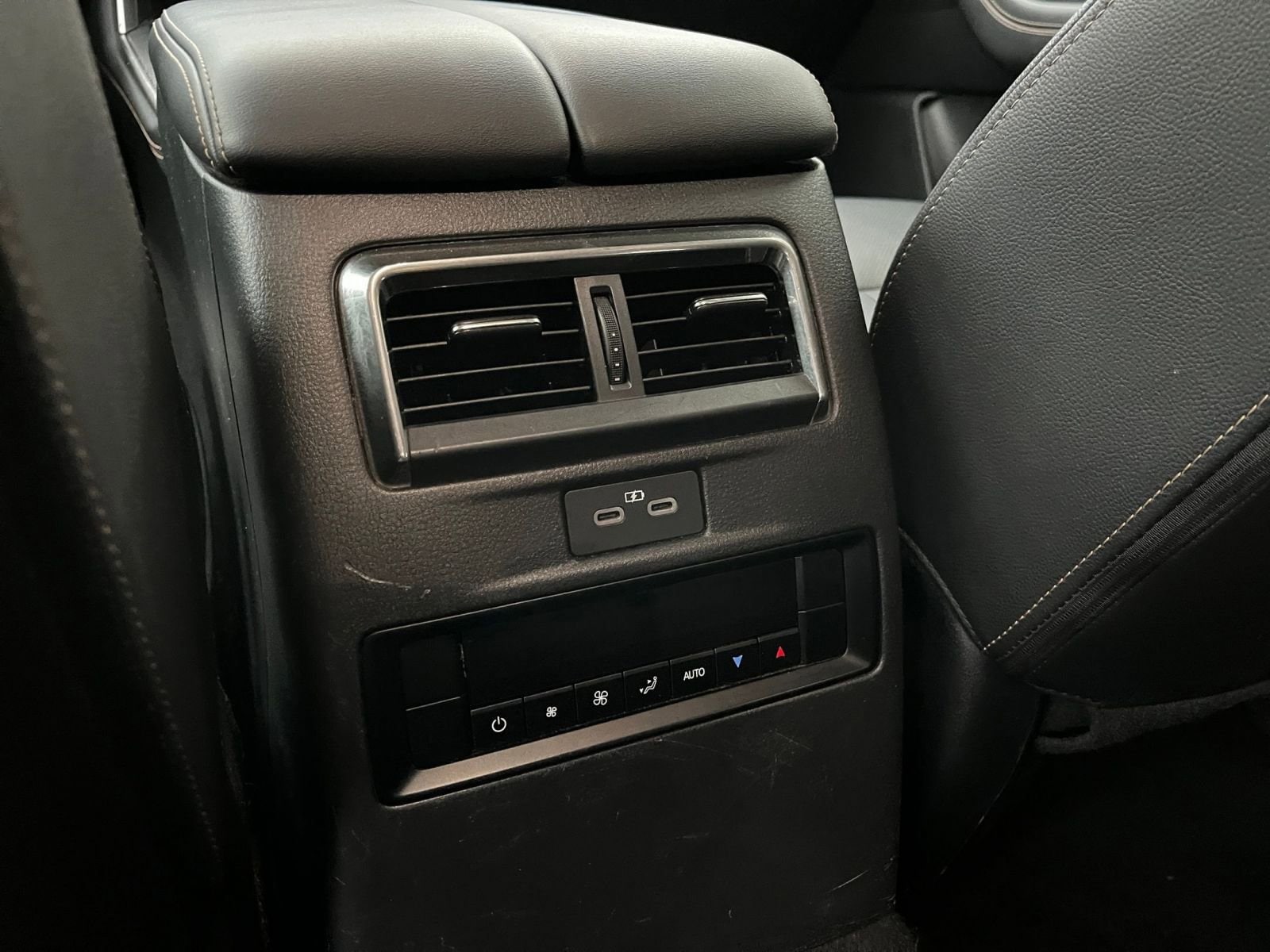 Thumbnail: 2025 Mazda CX-90 - 25