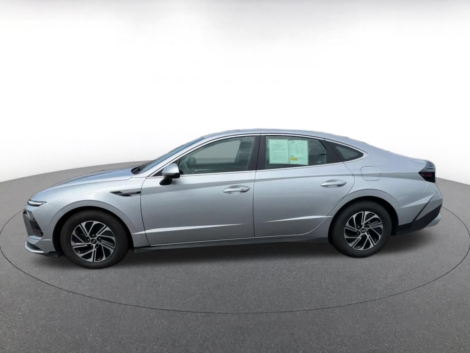 Thumbnail: 2026 Hyundai Sonata - 9