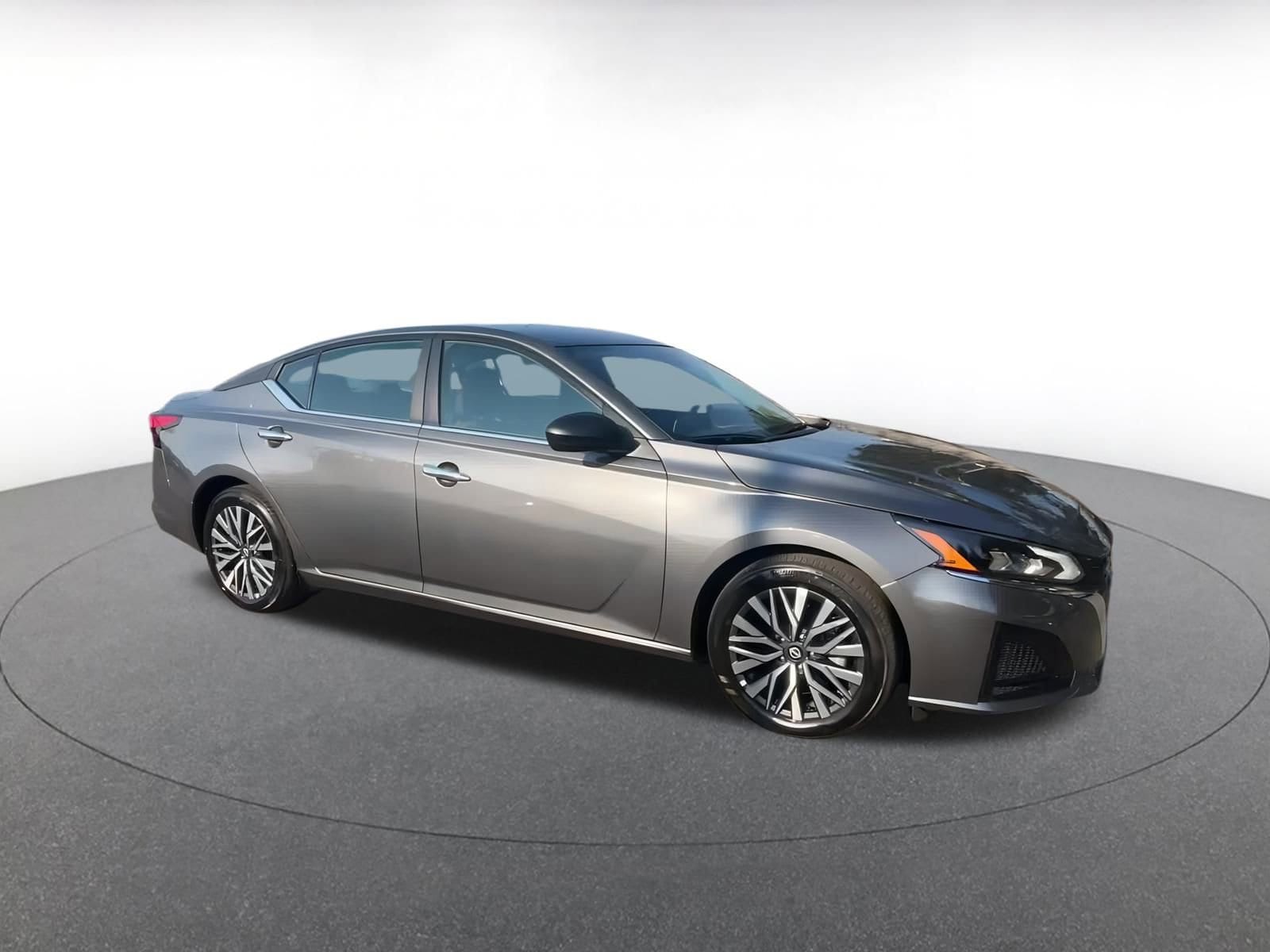 Thumbnail: 2024 Nissan Altima - 2