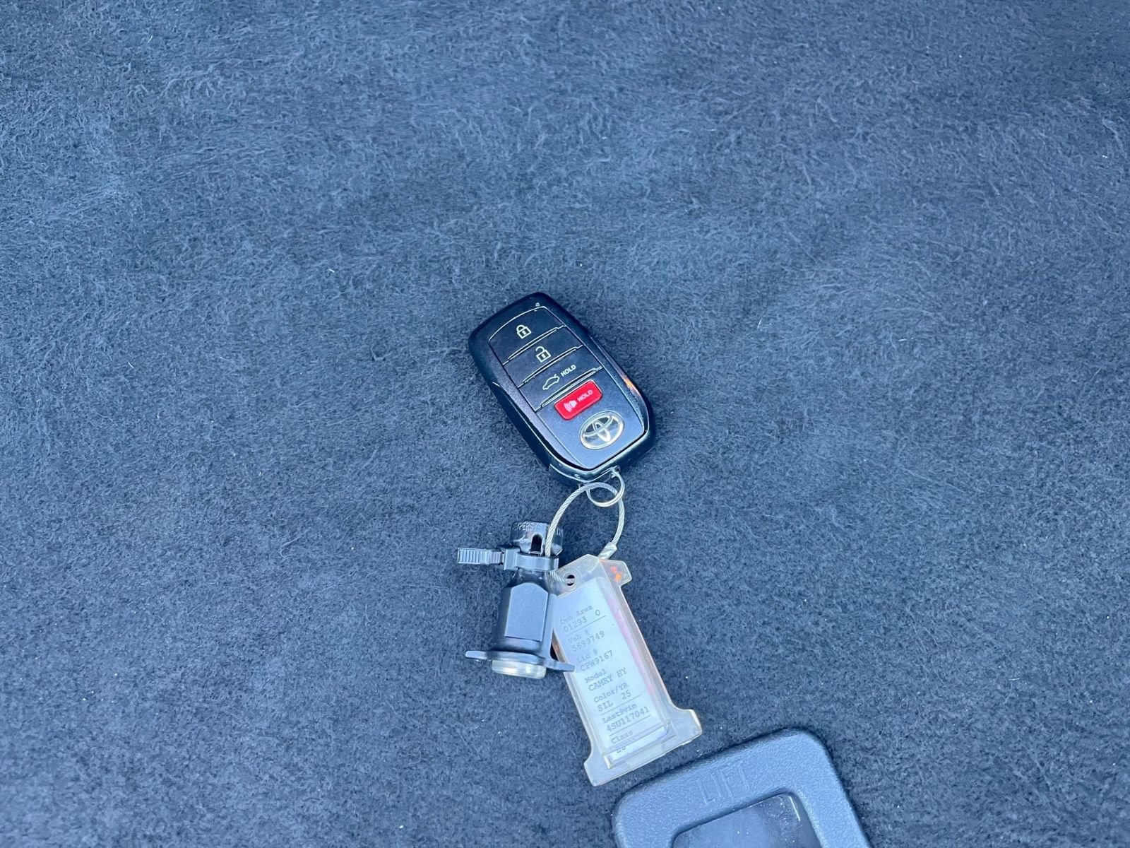 Thumbnail: 2025 Toyota Camry - 21