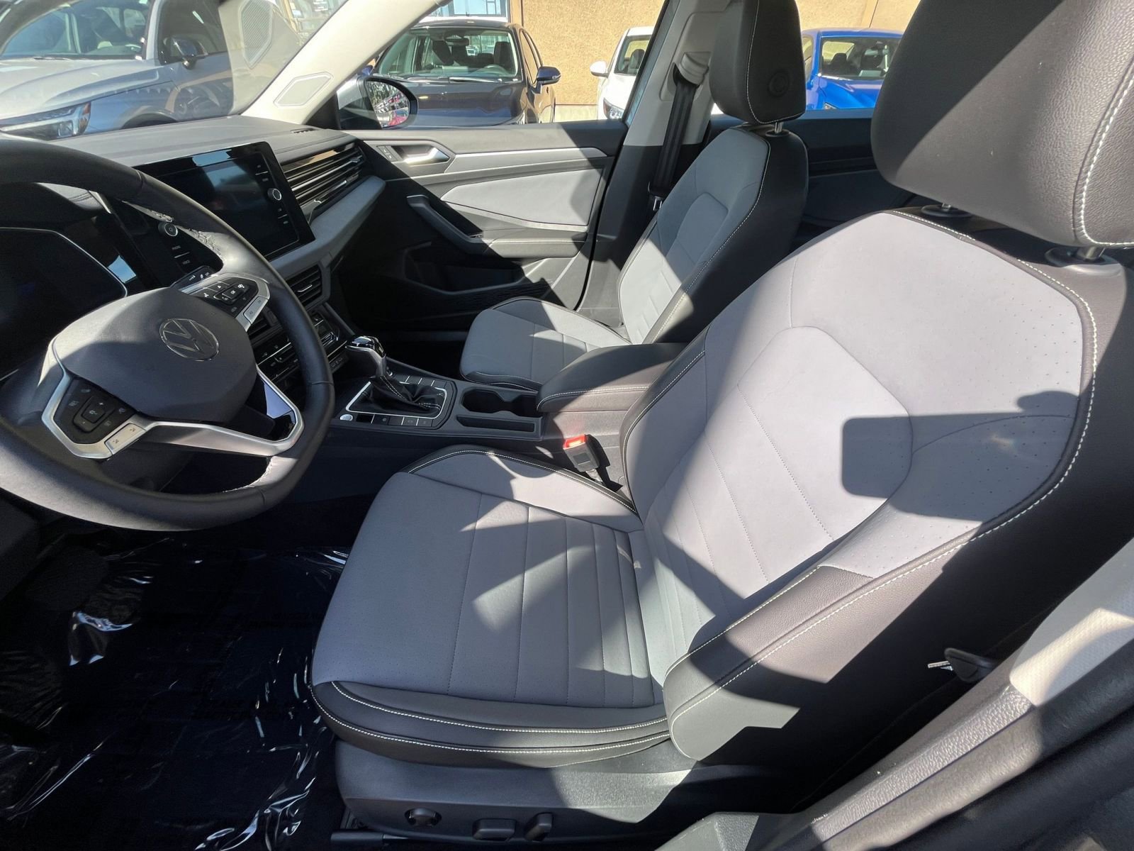 Thumbnail: 2025 Volkswagen Jetta - 27