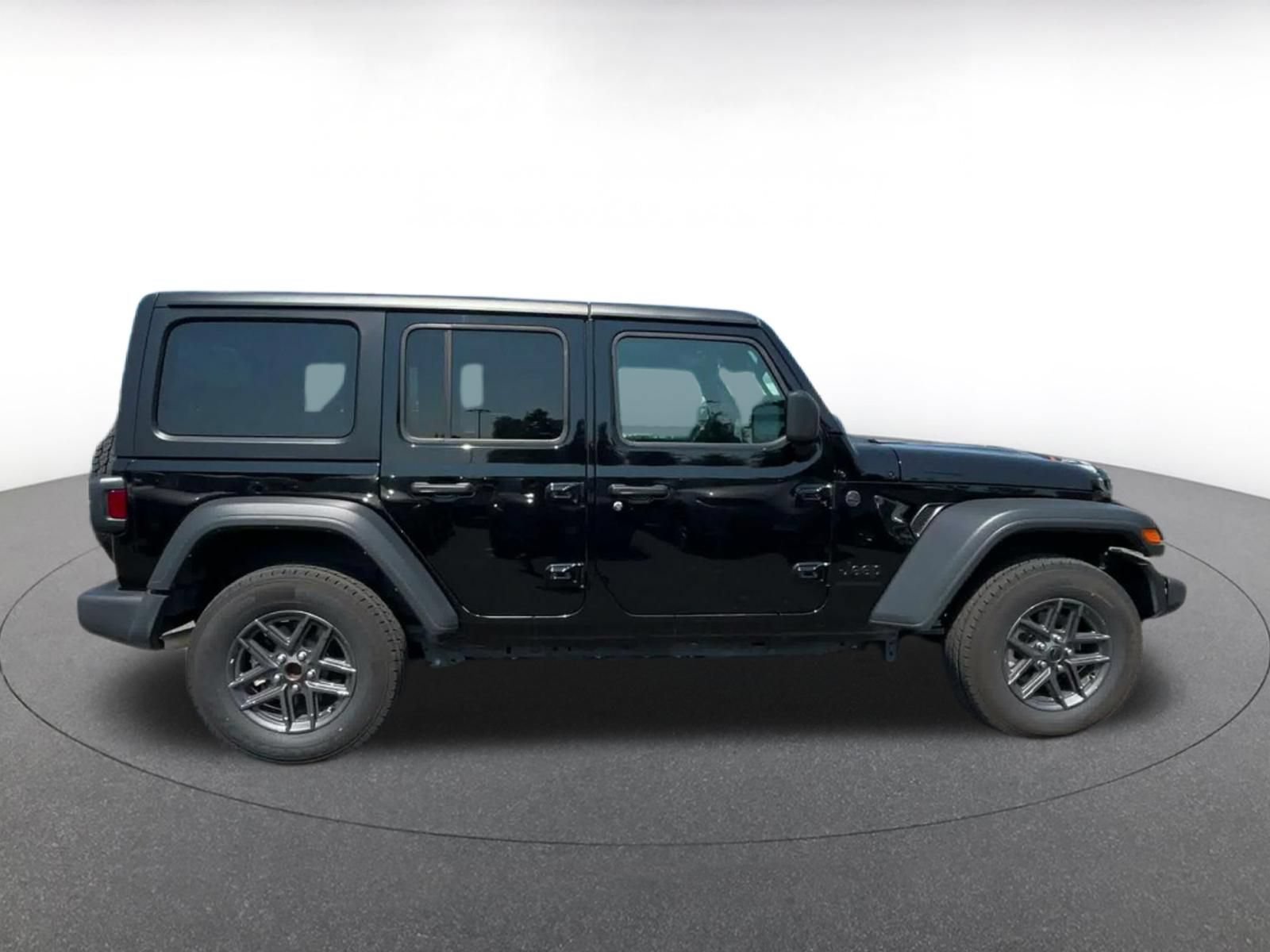 Thumbnail: 2025 Jeep Wrangler - 15