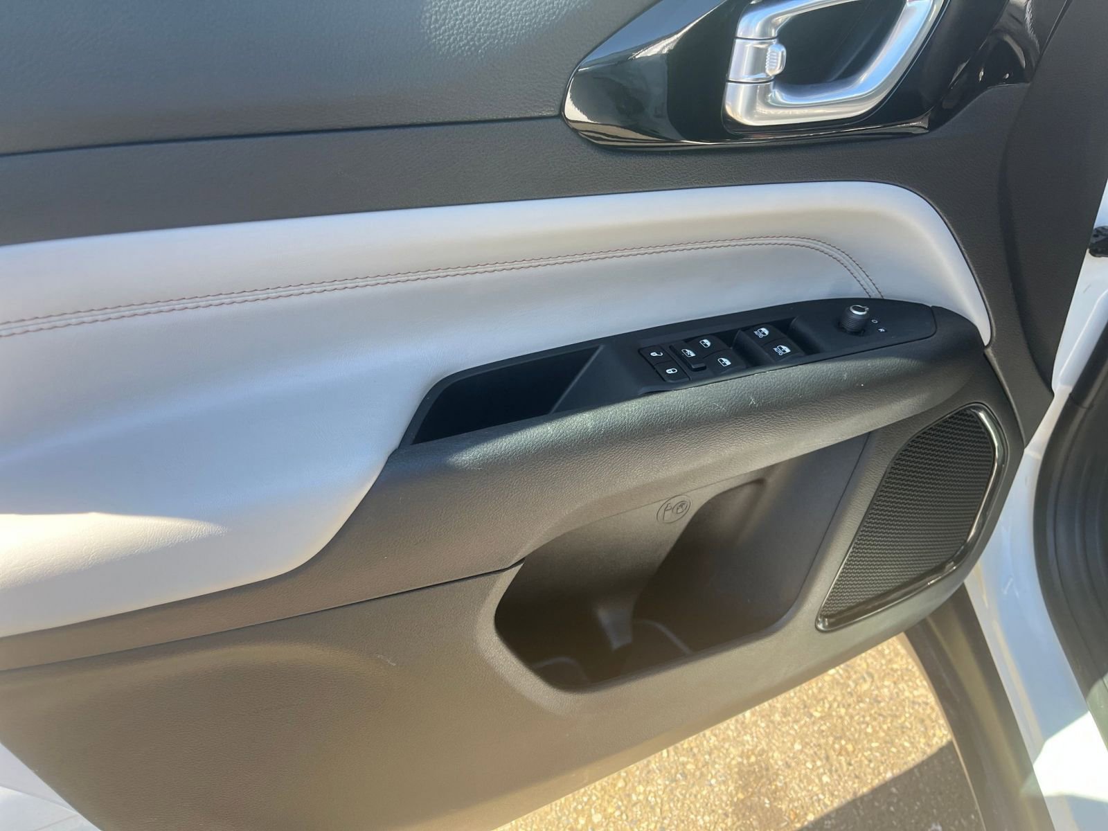 Thumbnail: 2025 Jeep Compass - 18