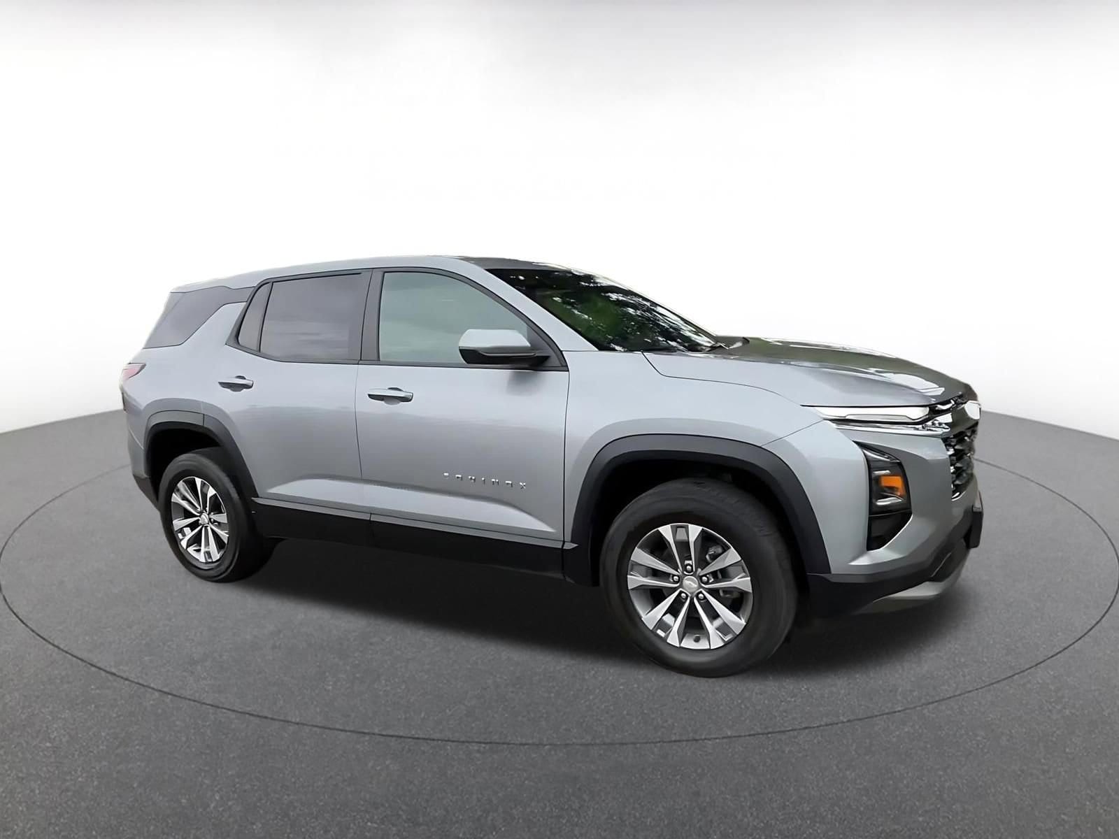 Thumbnail: 2025 Chevrolet Equinox - 2