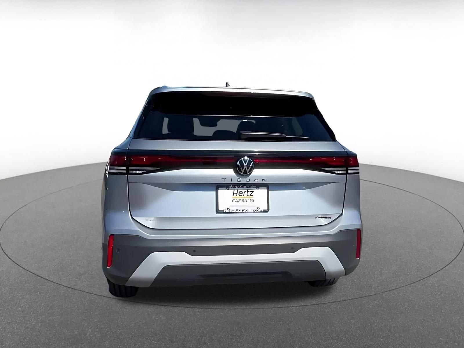 Thumbnail: 2026 Volkswagen Tiguan - 12
