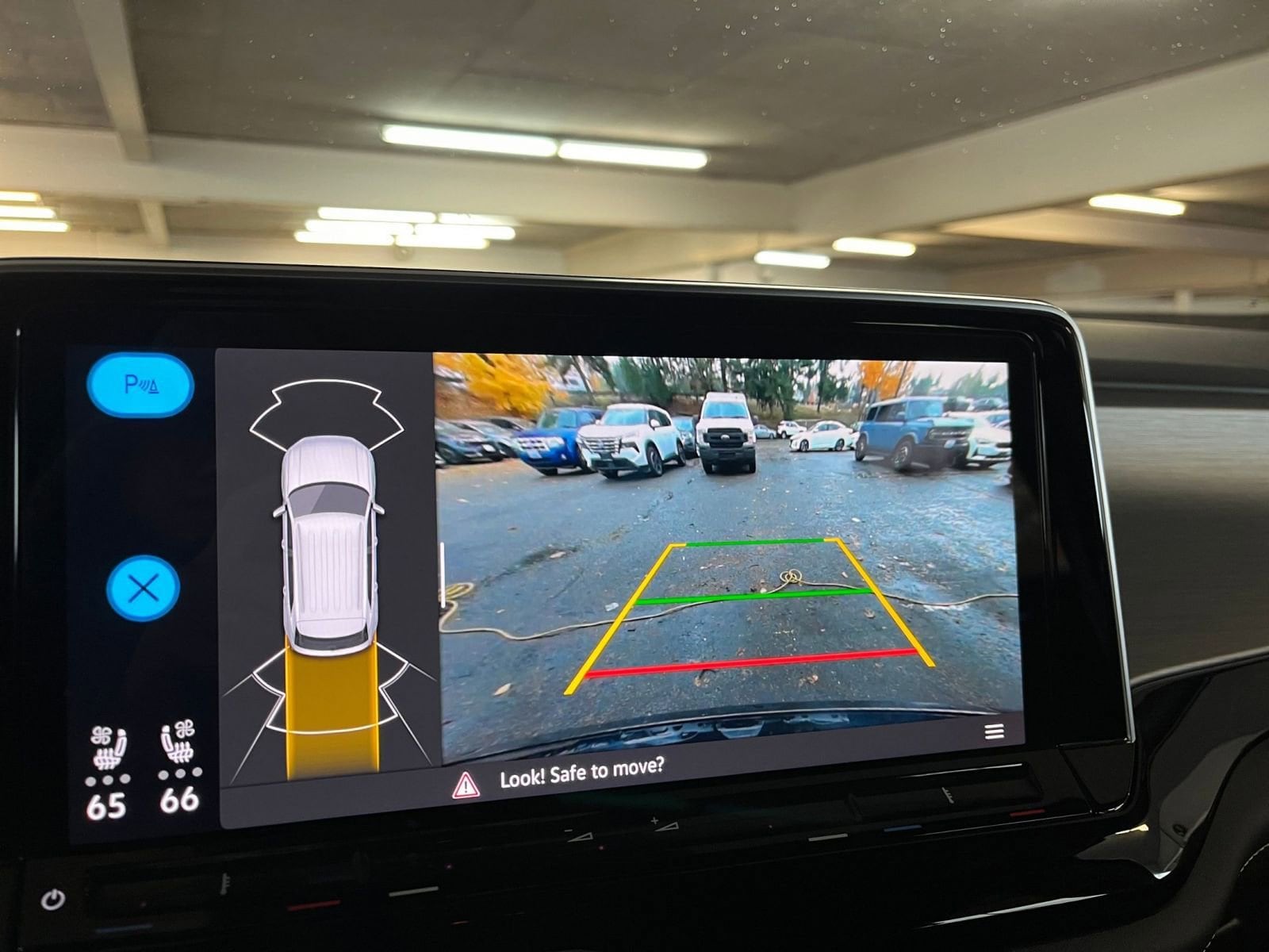 Thumbnail: 2025 Volkswagen Atlas - 17