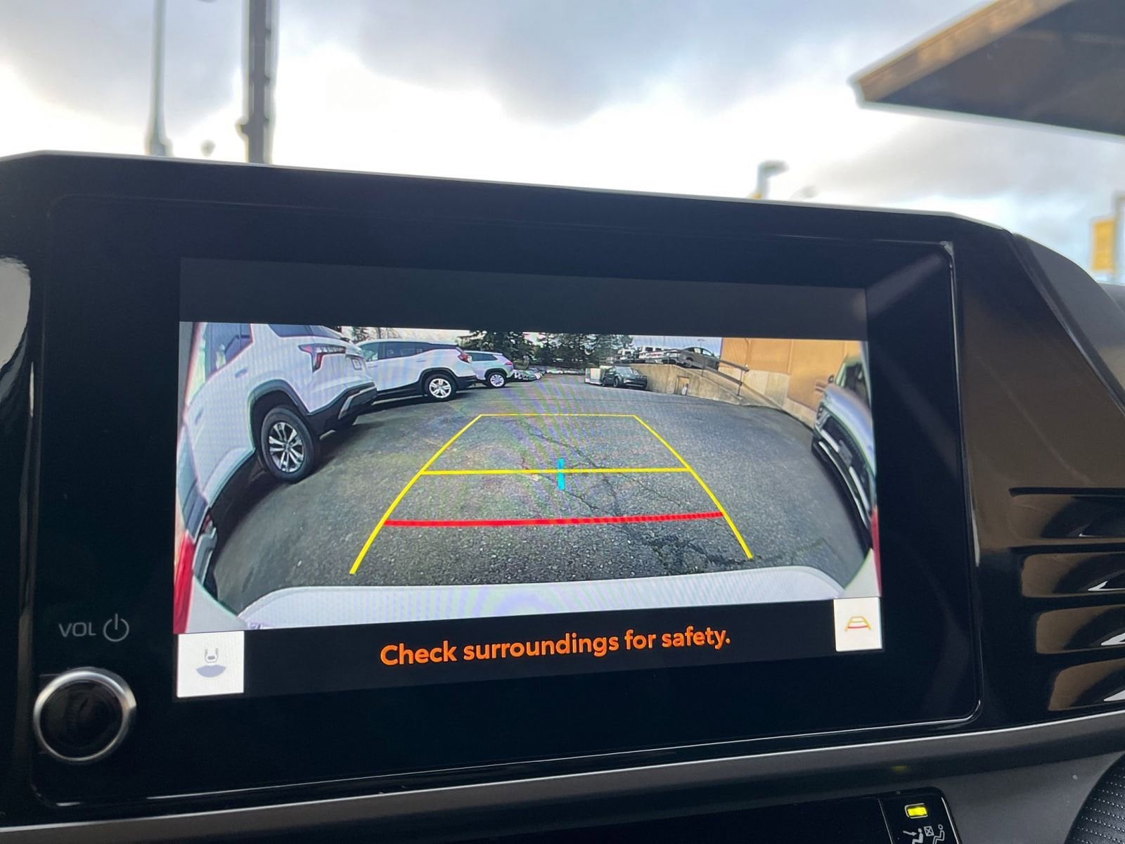 Thumbnail: 2025 Toyota Camry - 17