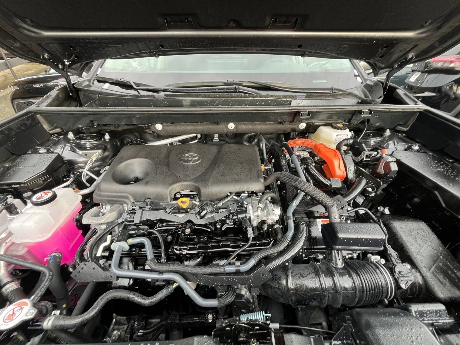 Thumbnail: 2025 Toyota RAV4 - 32