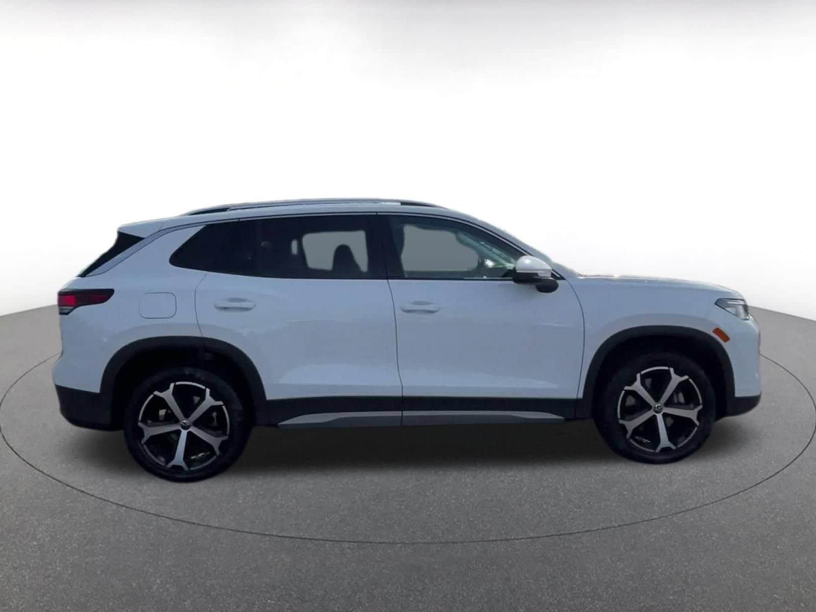 Thumbnail: 2026 Volkswagen Tiguan - 15