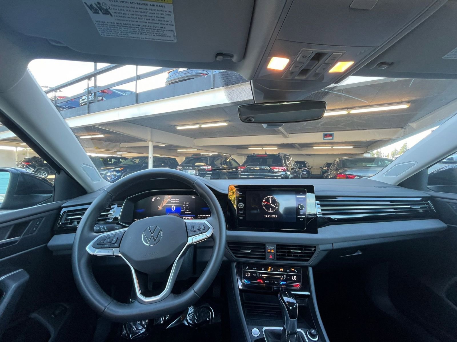 Thumbnail: 2025 Volkswagen Jetta - 33