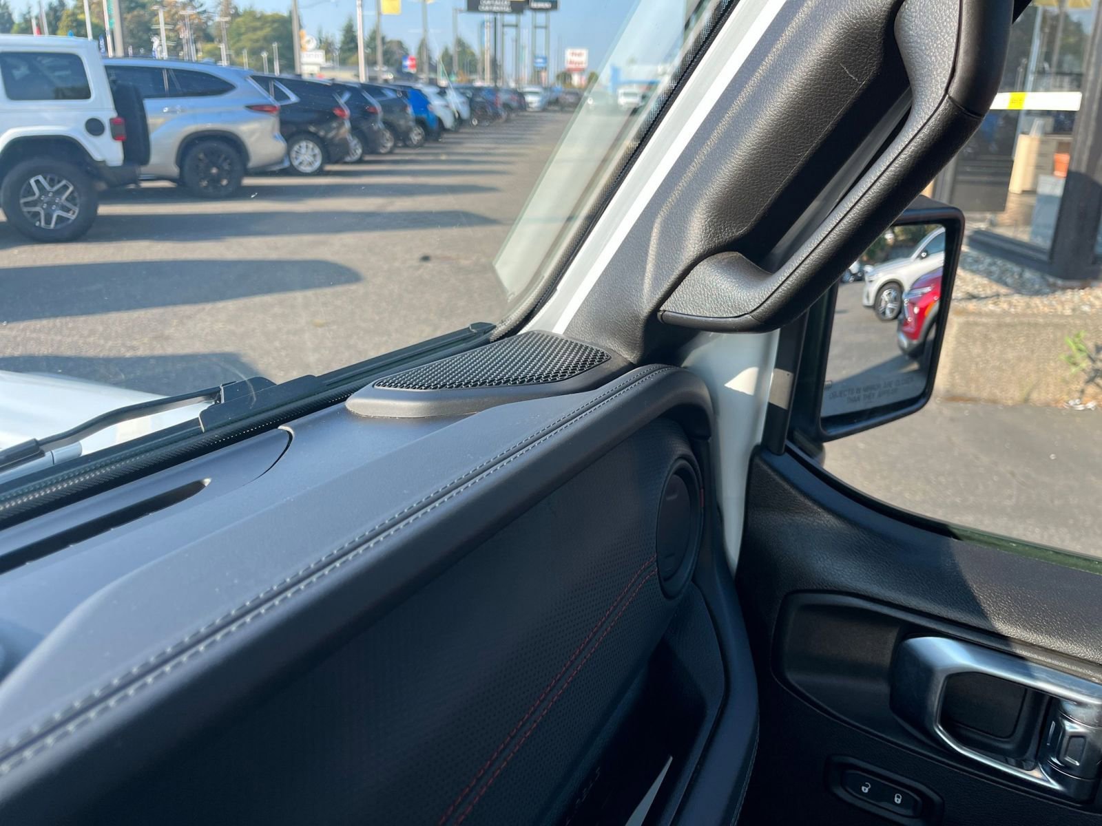 Thumbnail: 2025 Jeep Wrangler - 35