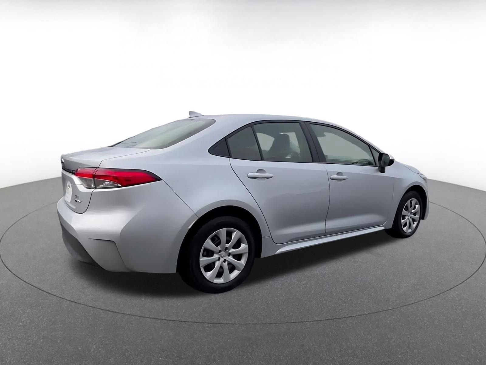 Thumbnail: 2025 Toyota Corolla - 16