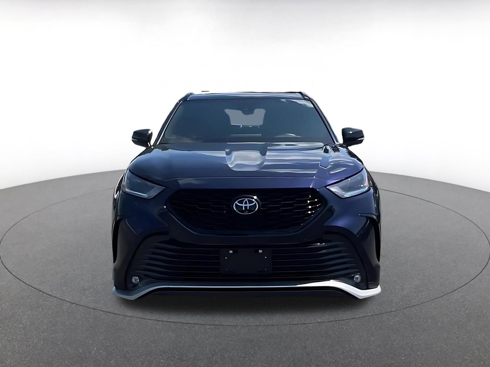 Thumbnail: 2025 Toyota Highlander - 4
