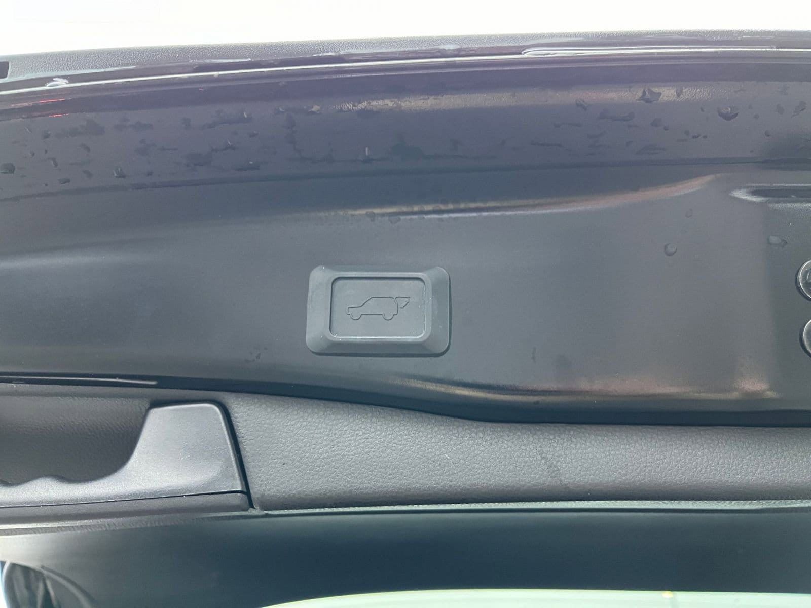 Thumbnail: 2025 Toyota RAV4 - 23