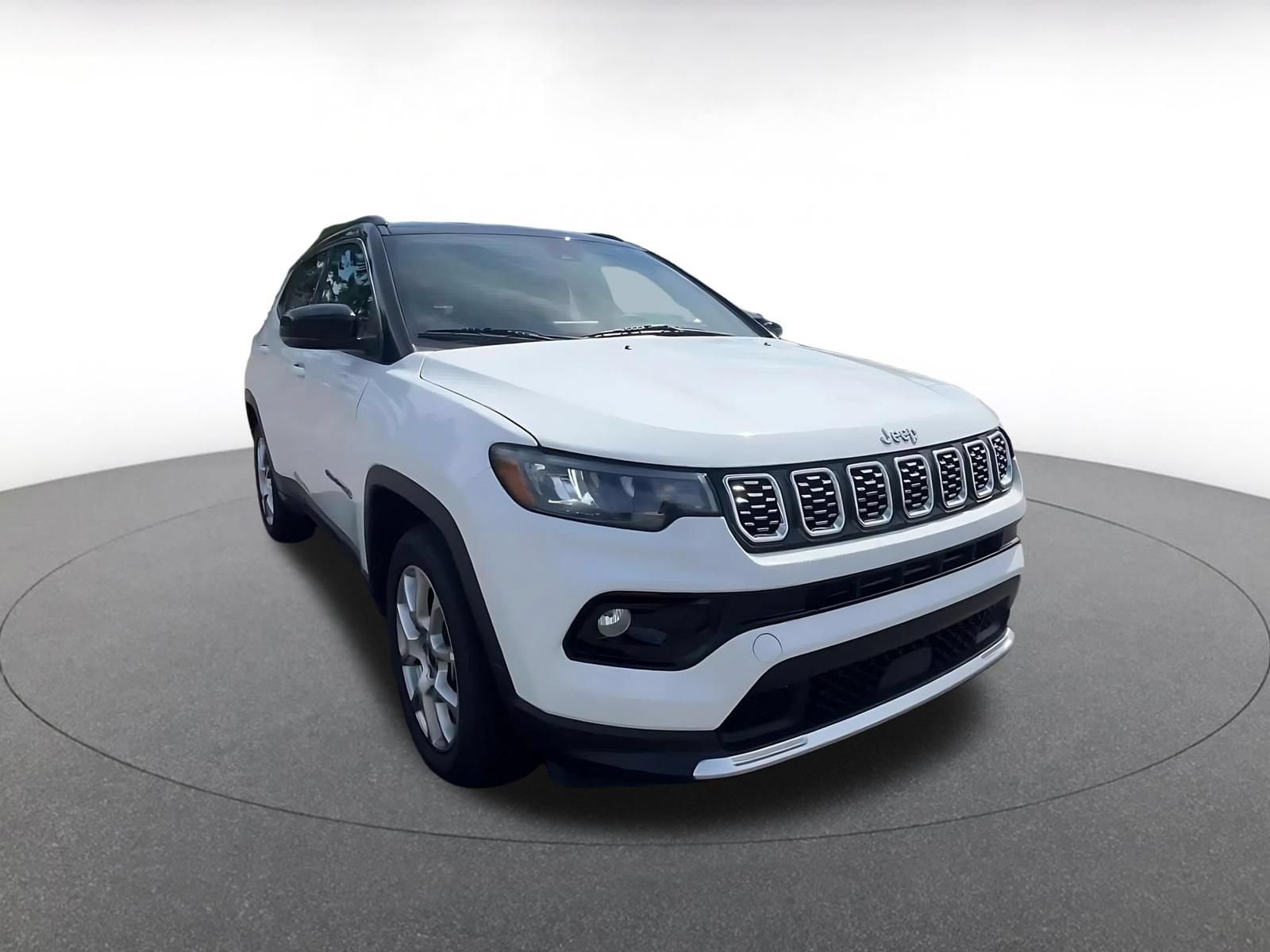 Thumbnail: 2025 Jeep Compass - 3