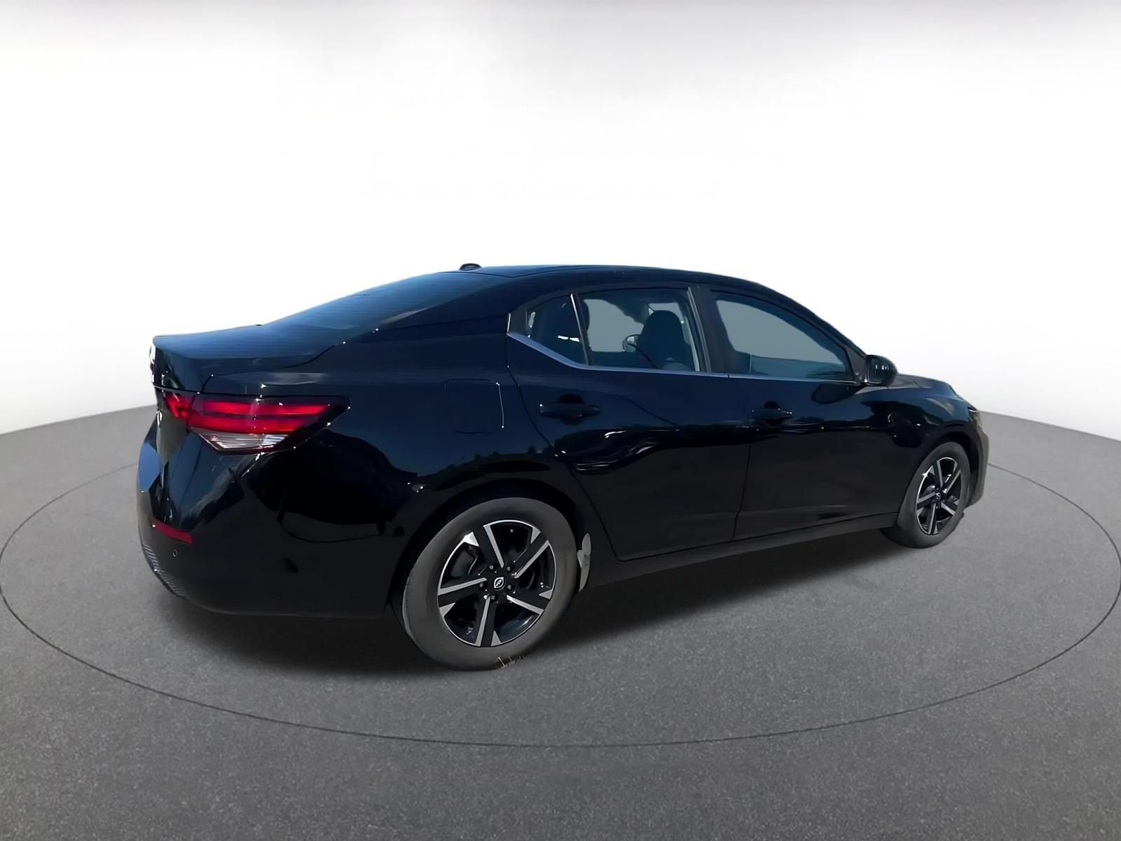 Thumbnail: 2025 Nissan Sentra - 15