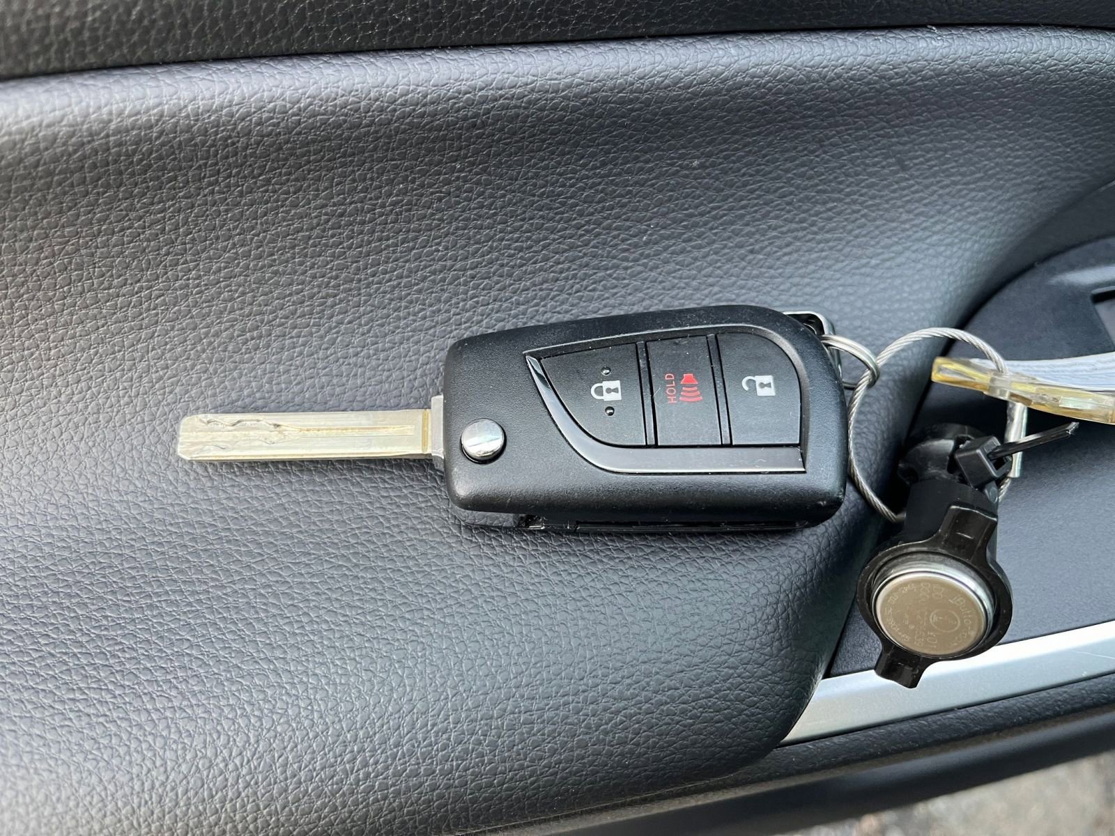 Thumbnail: 2025 Toyota RAV4 - 22