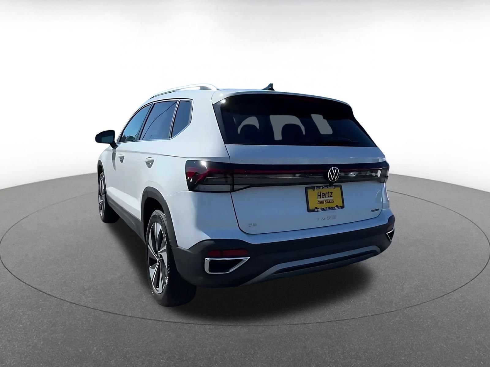 Thumbnail: 2026 Volkswagen Taos - 10