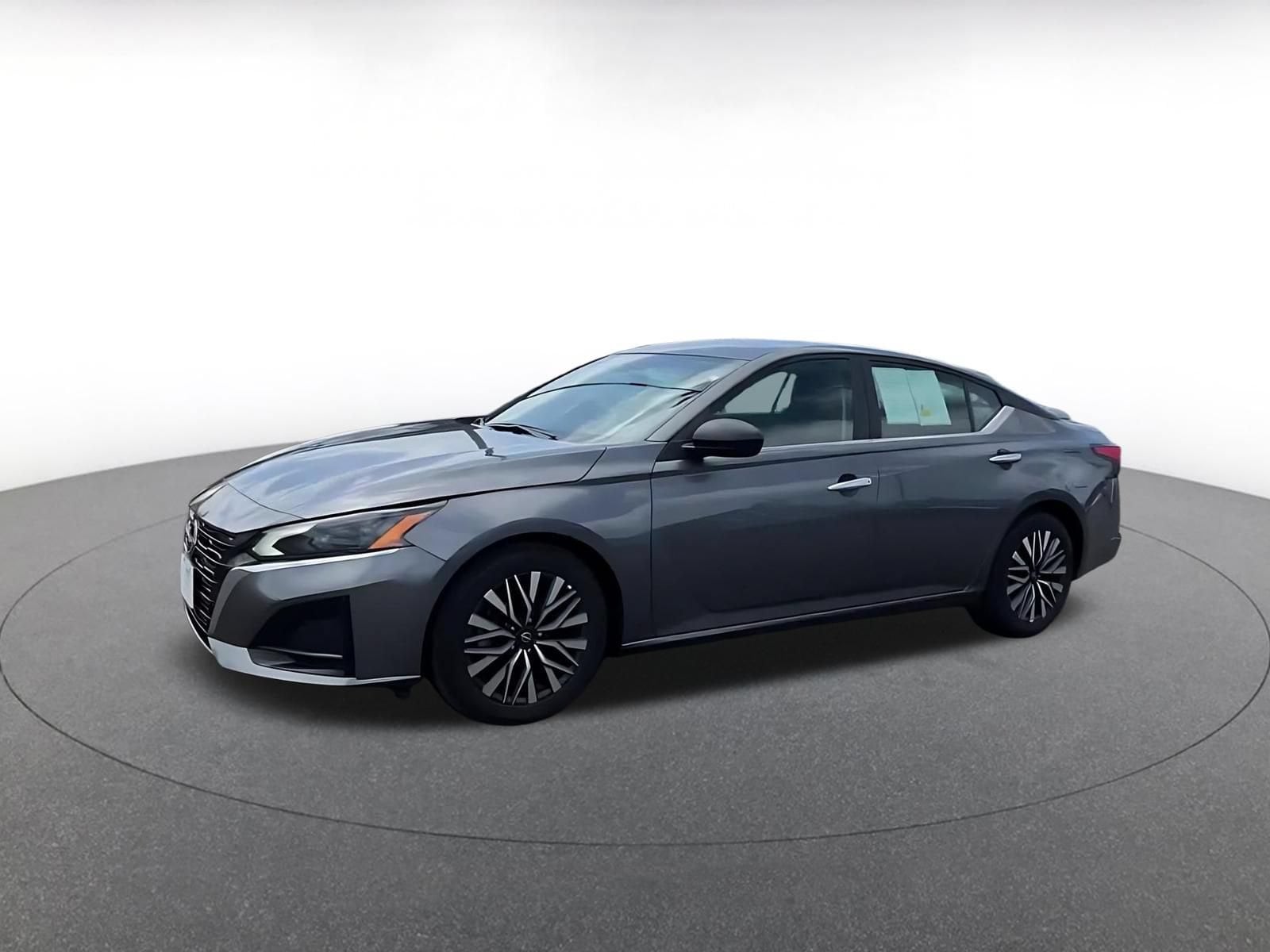 Thumbnail: 2025 Nissan Altima - 6