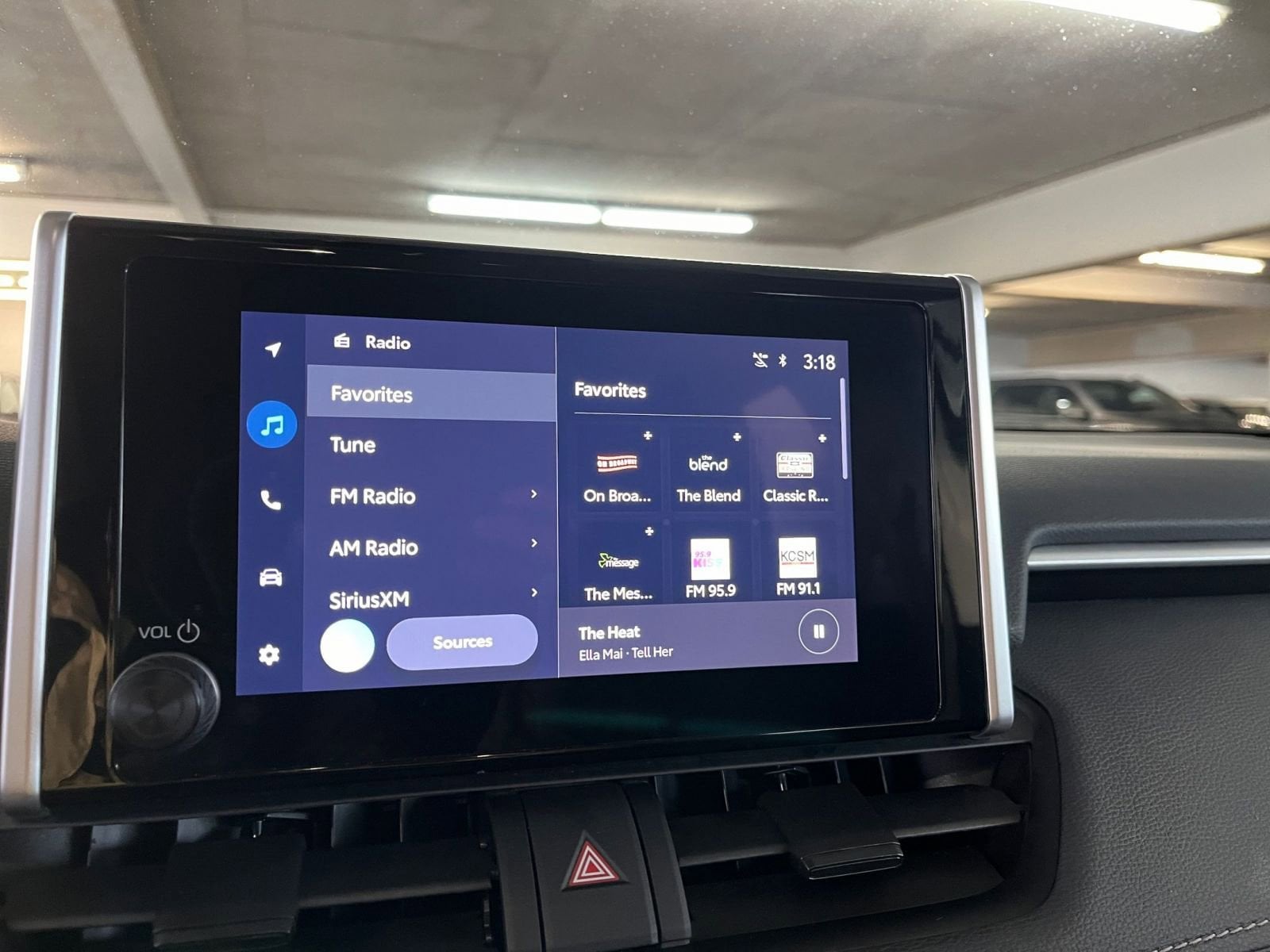 Thumbnail: 2025 Toyota RAV4 - 21