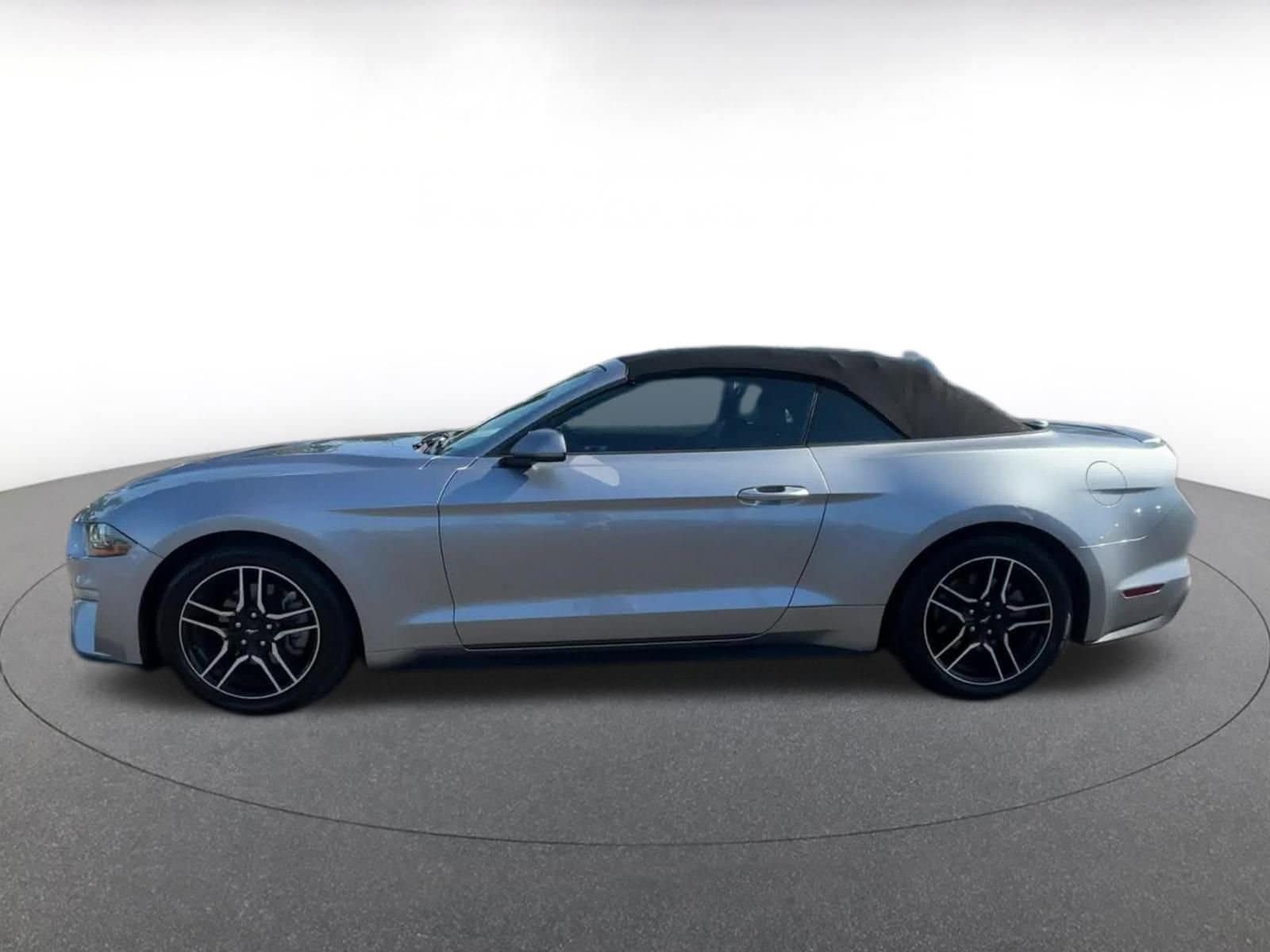 Thumbnail: 2023 Ford Mustang - 9