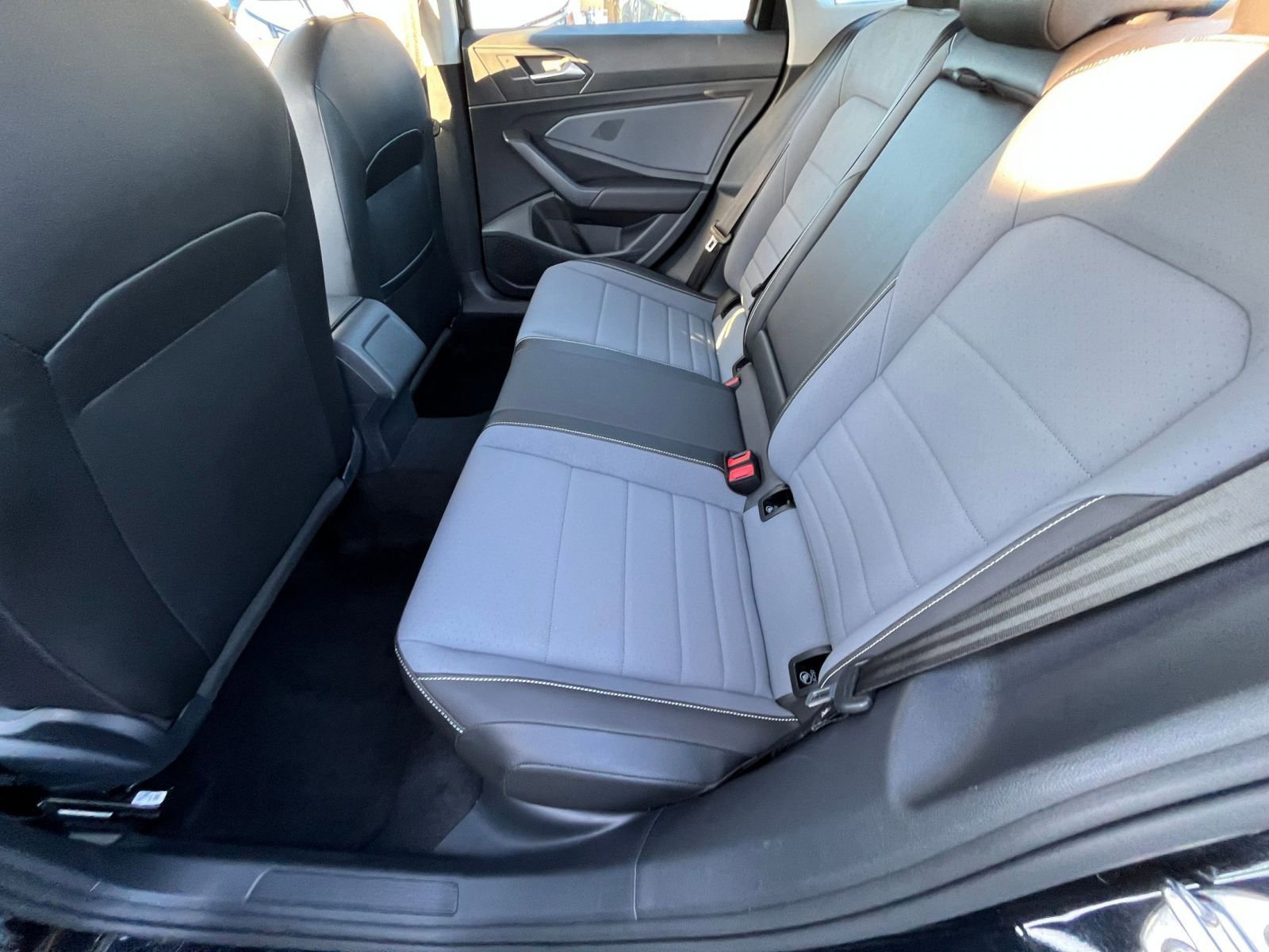 Thumbnail: 2025 Volkswagen Jetta - 27