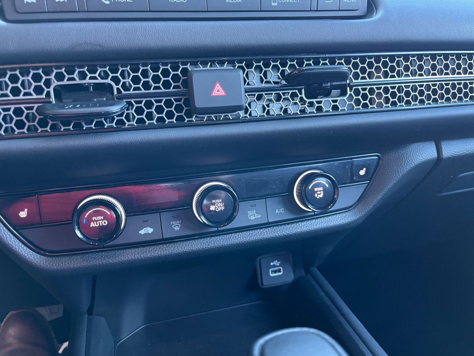 Thumbnail: 2025 Honda HR-V - 23