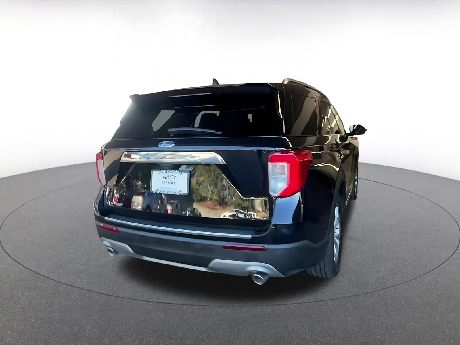 Thumbnail: 2023 Ford Explorer - 9