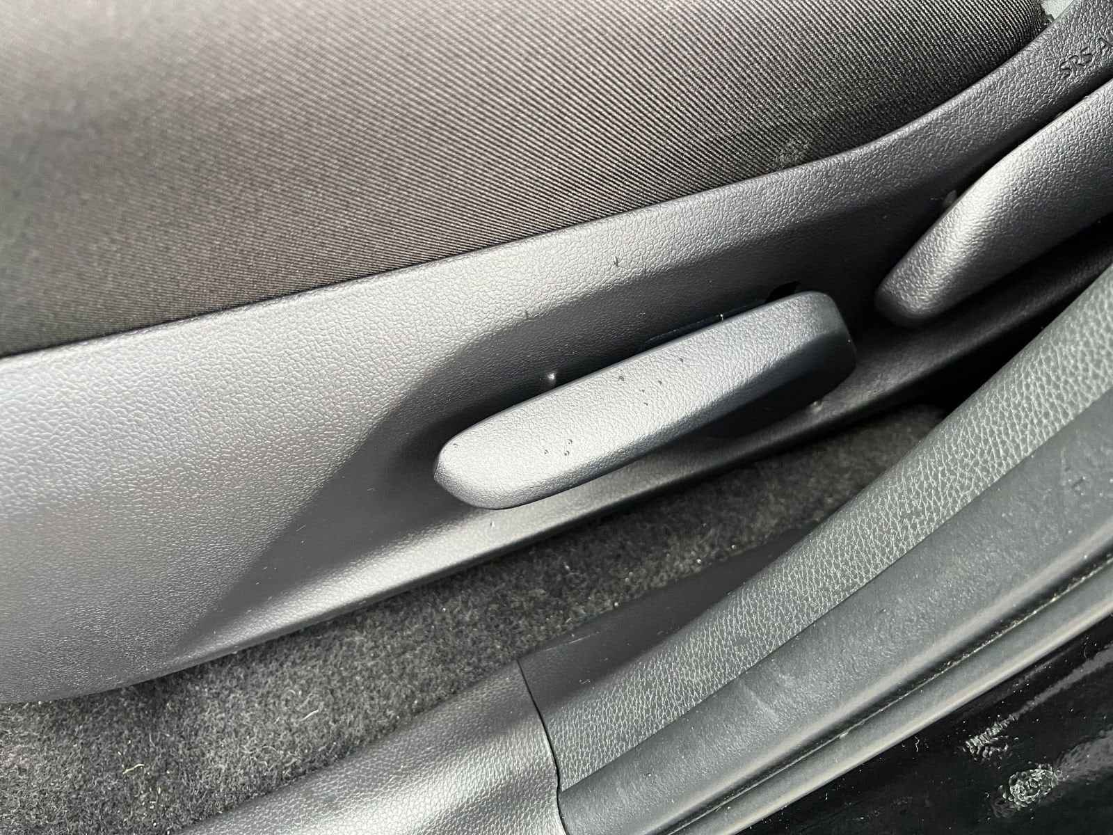 Thumbnail: 2025 Toyota RAV4 - 23