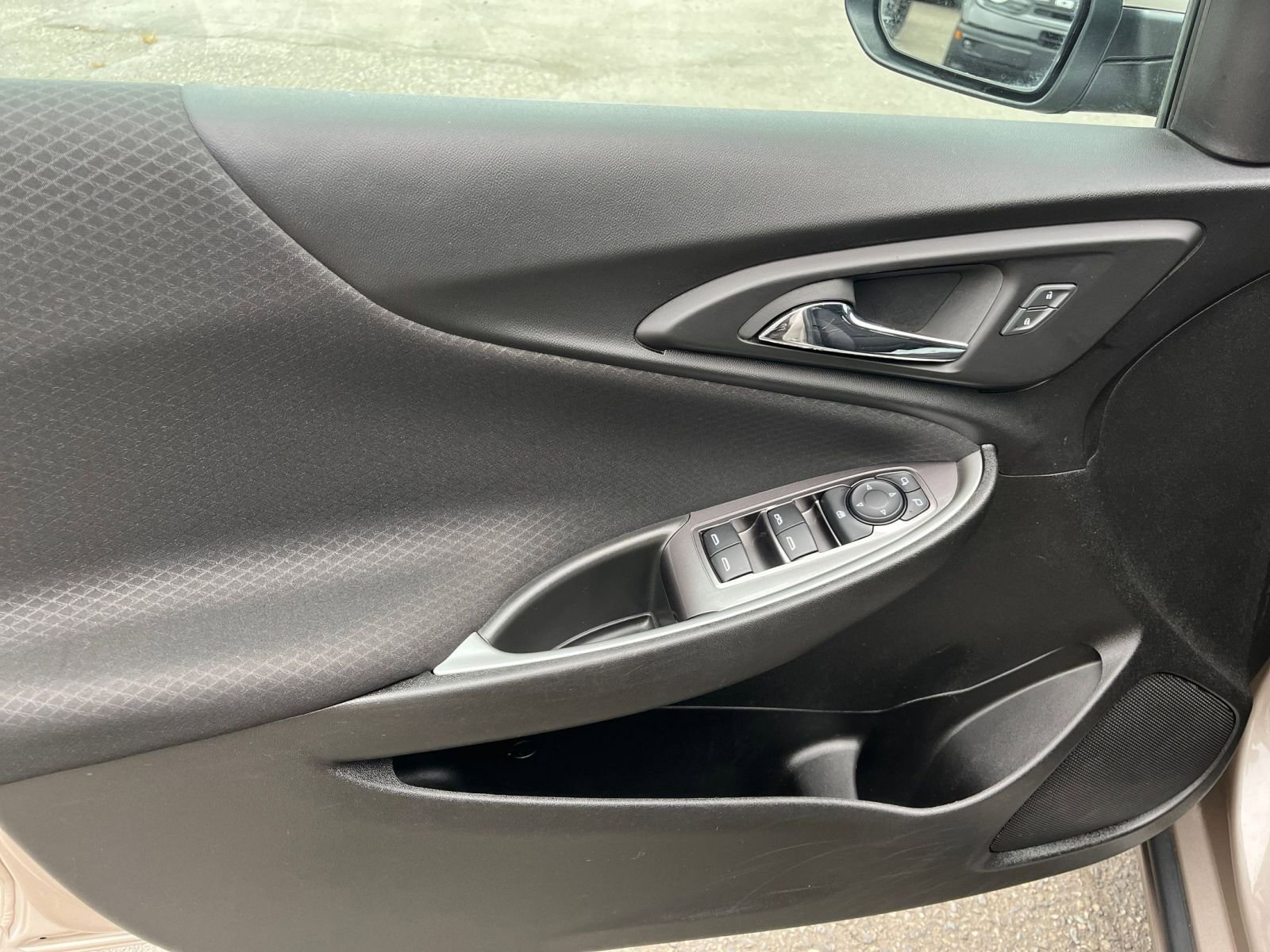 Thumbnail: 2023 Chevrolet Malibu - 20