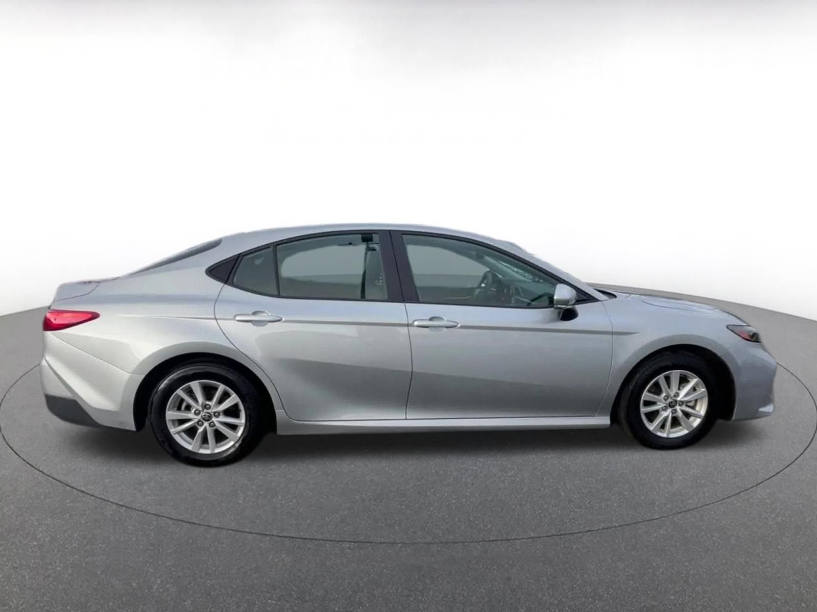 Thumbnail: 2025 Toyota Camry - 16