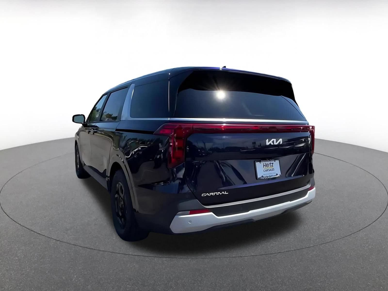 Thumbnail: 2026 Kia Carnival - 11