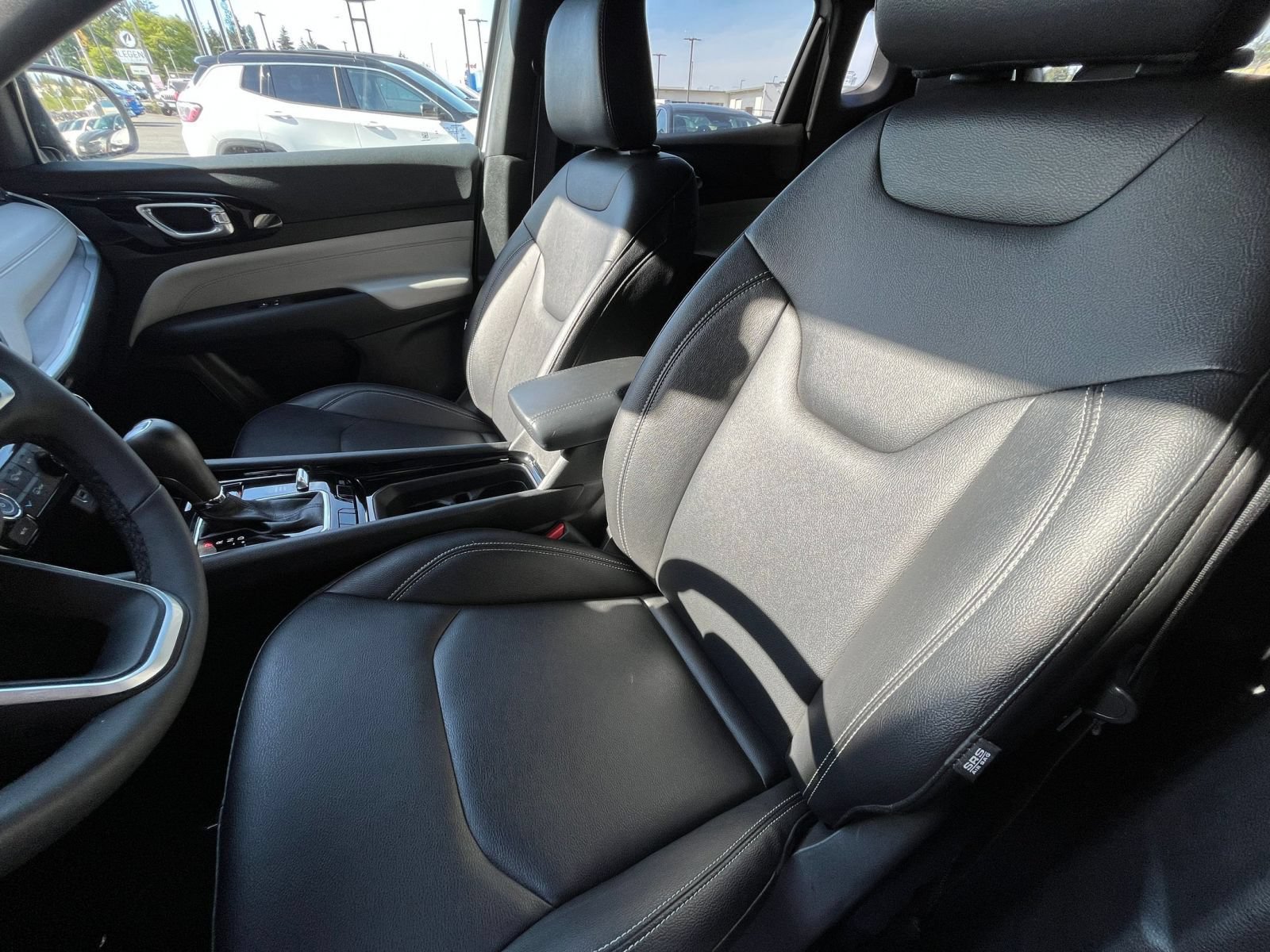 Thumbnail: 2025 Jeep Compass - 32