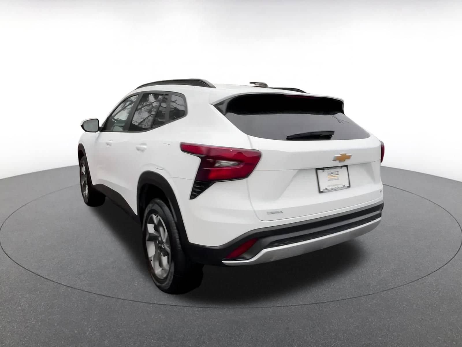 Thumbnail: 2025 Chevrolet Trax - 11