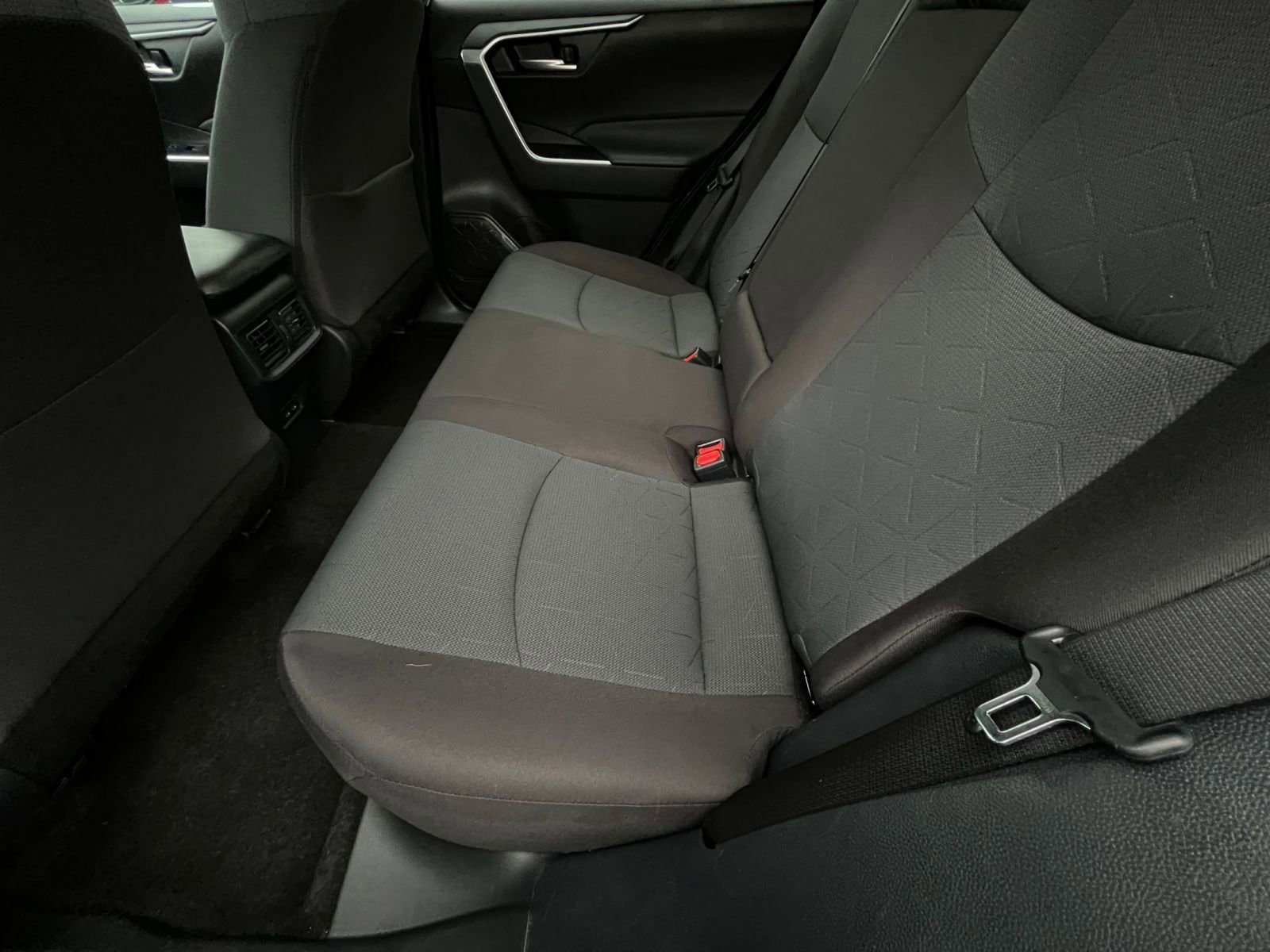 Thumbnail: 2025 Toyota RAV4 - 27