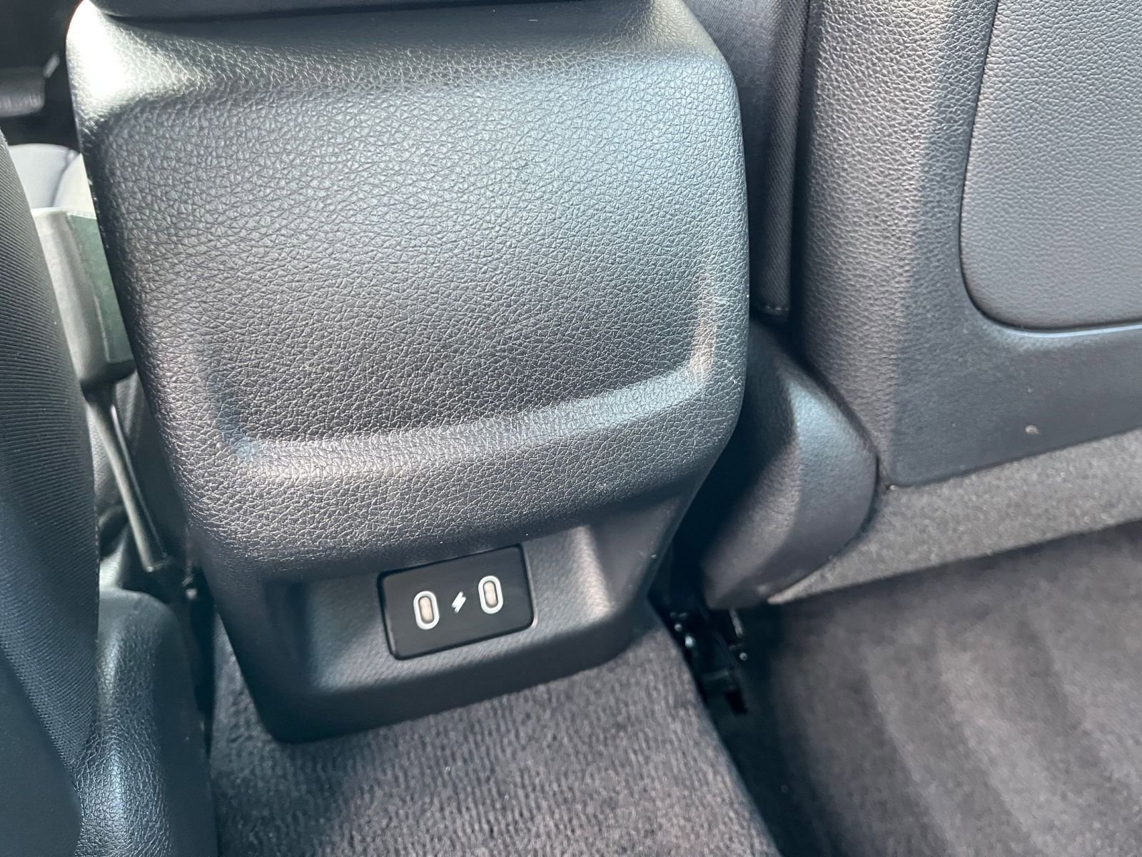 Thumbnail: 2025 Kia K5 - 23