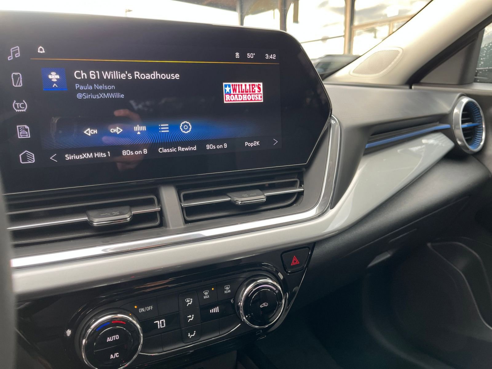 Thumbnail: 2025 Chevrolet Trax - 20