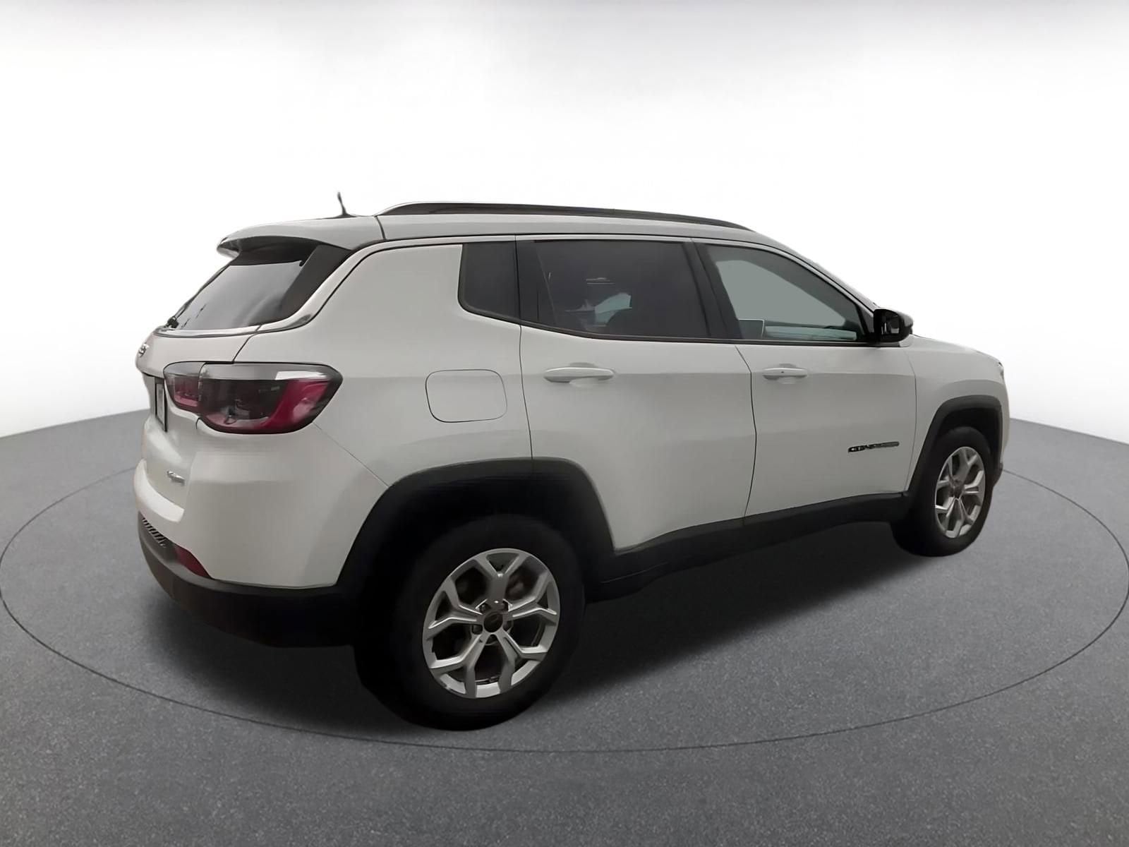 Thumbnail: 2025 Jeep Compass - 15