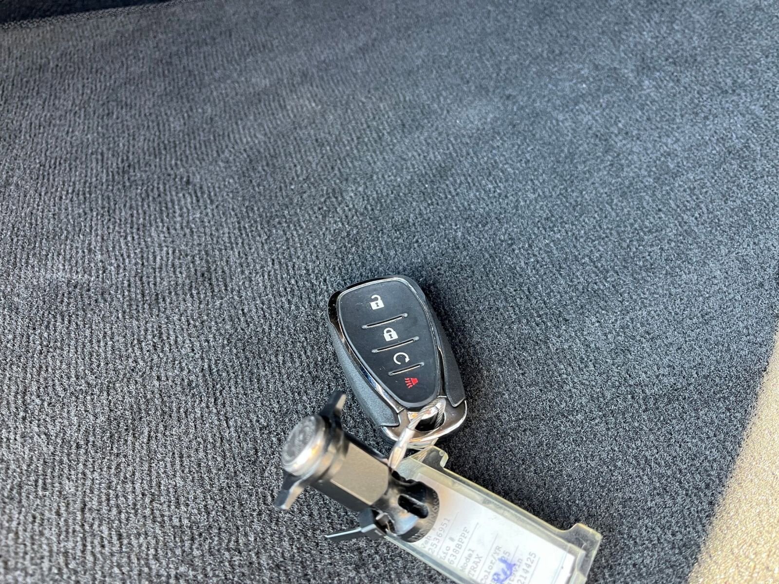 Thumbnail: 2025 Chevrolet Trax - 21