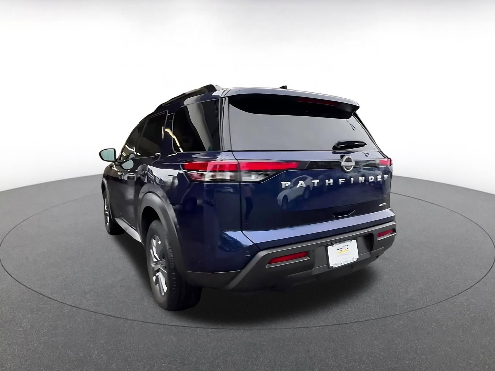 Thumbnail: 2025 Nissan Pathfinder - 9