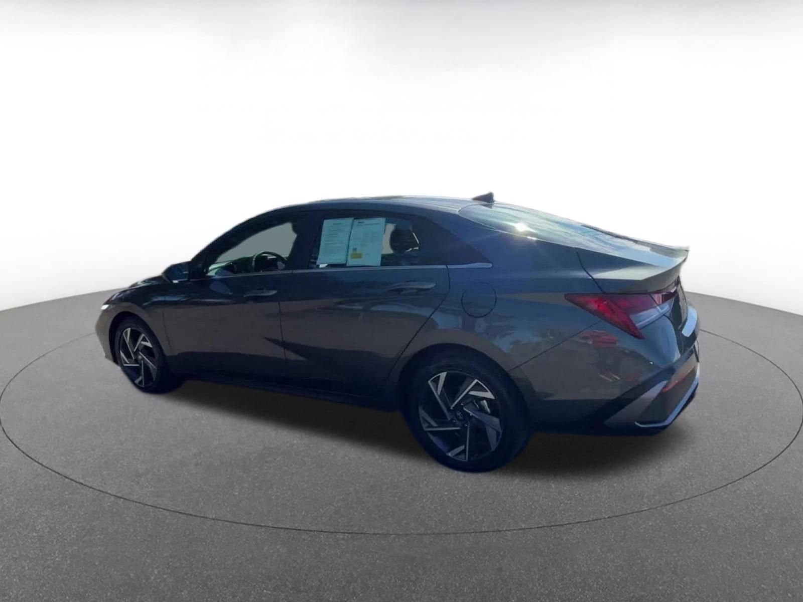 Thumbnail: 2025 Hyundai Elantra - 10