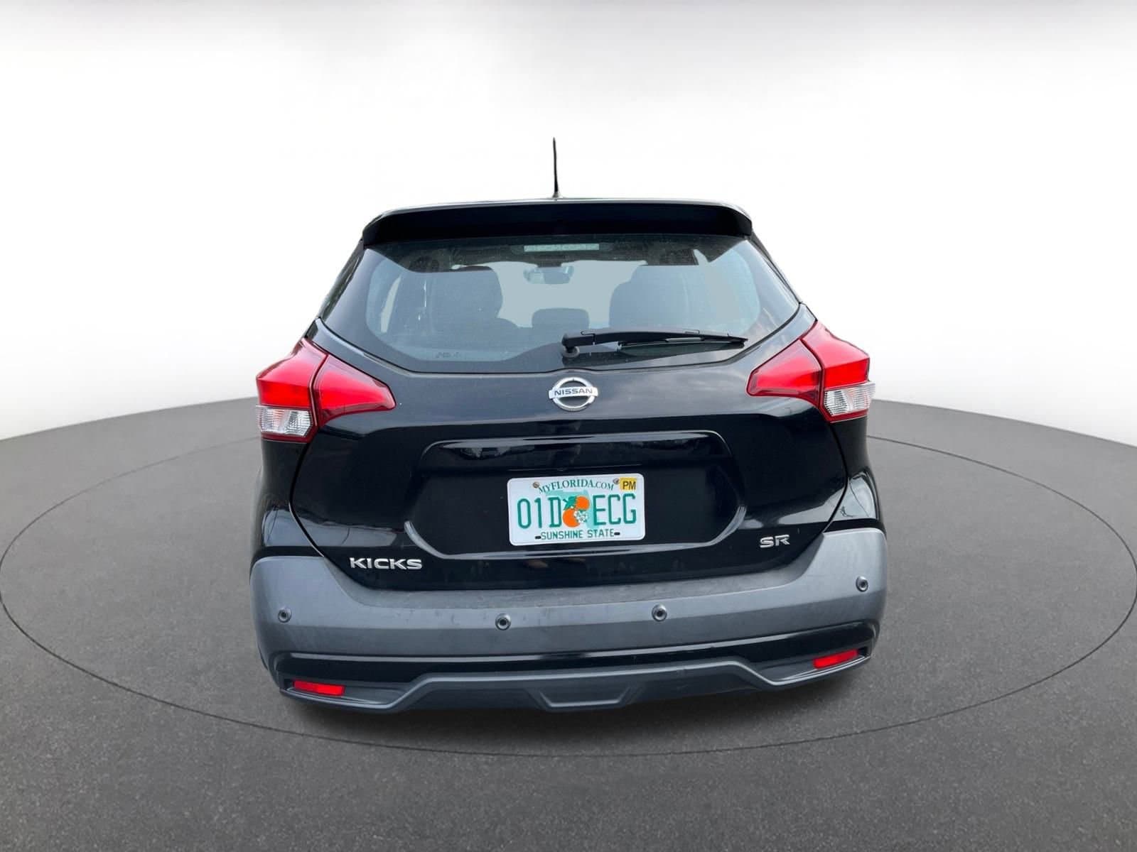 Thumbnail: 2020 Nissan Kicks - 6