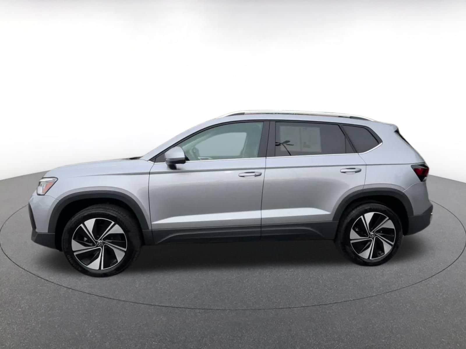 Thumbnail: 2026 Volkswagen Taos - 8