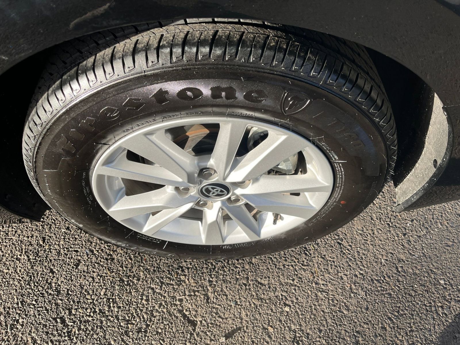 Thumbnail: 2025 Toyota Camry - 30